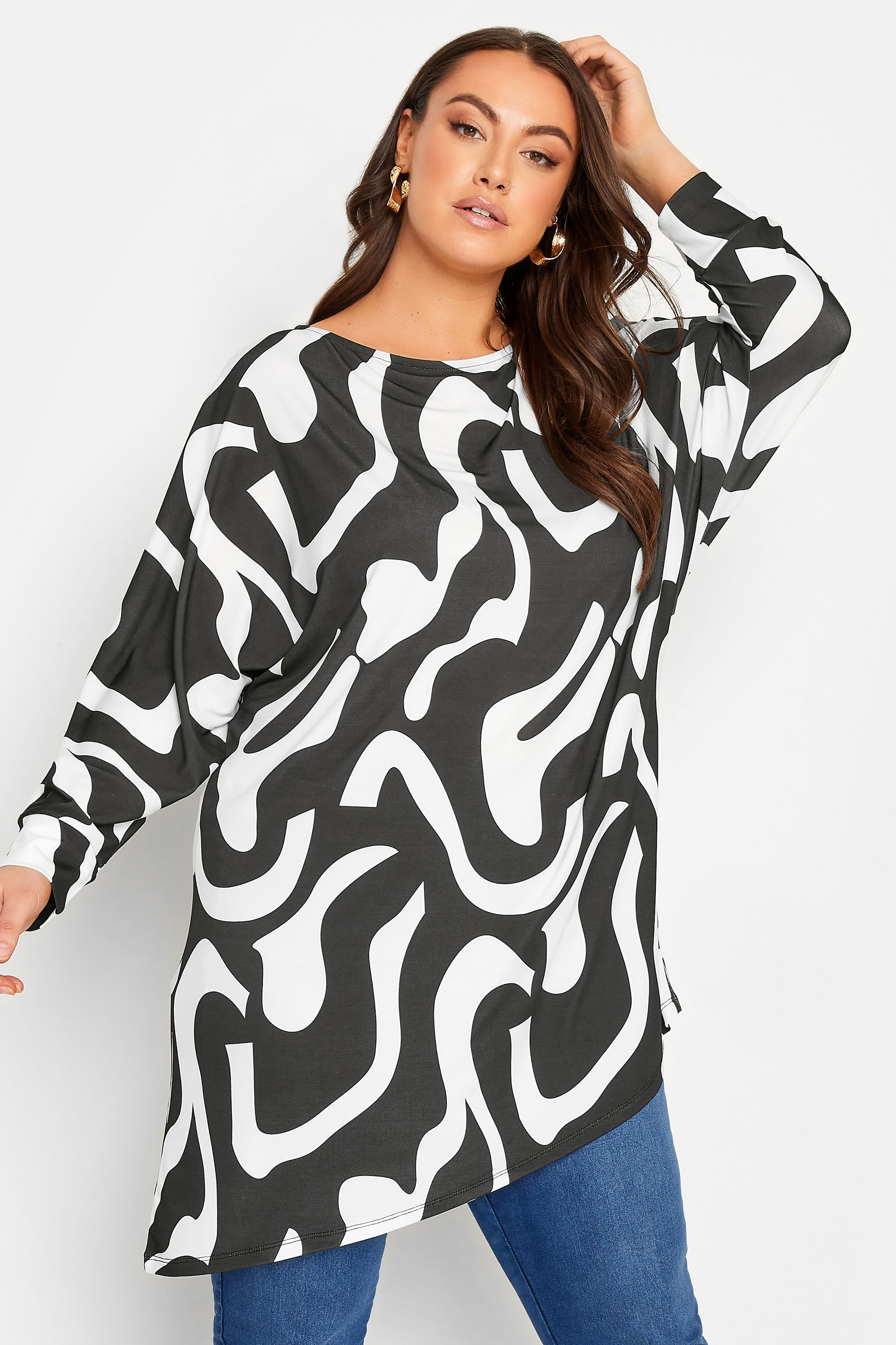 YOURS Plus Size Black & White Abstract Print Tunic Top | Yours Clothing 1