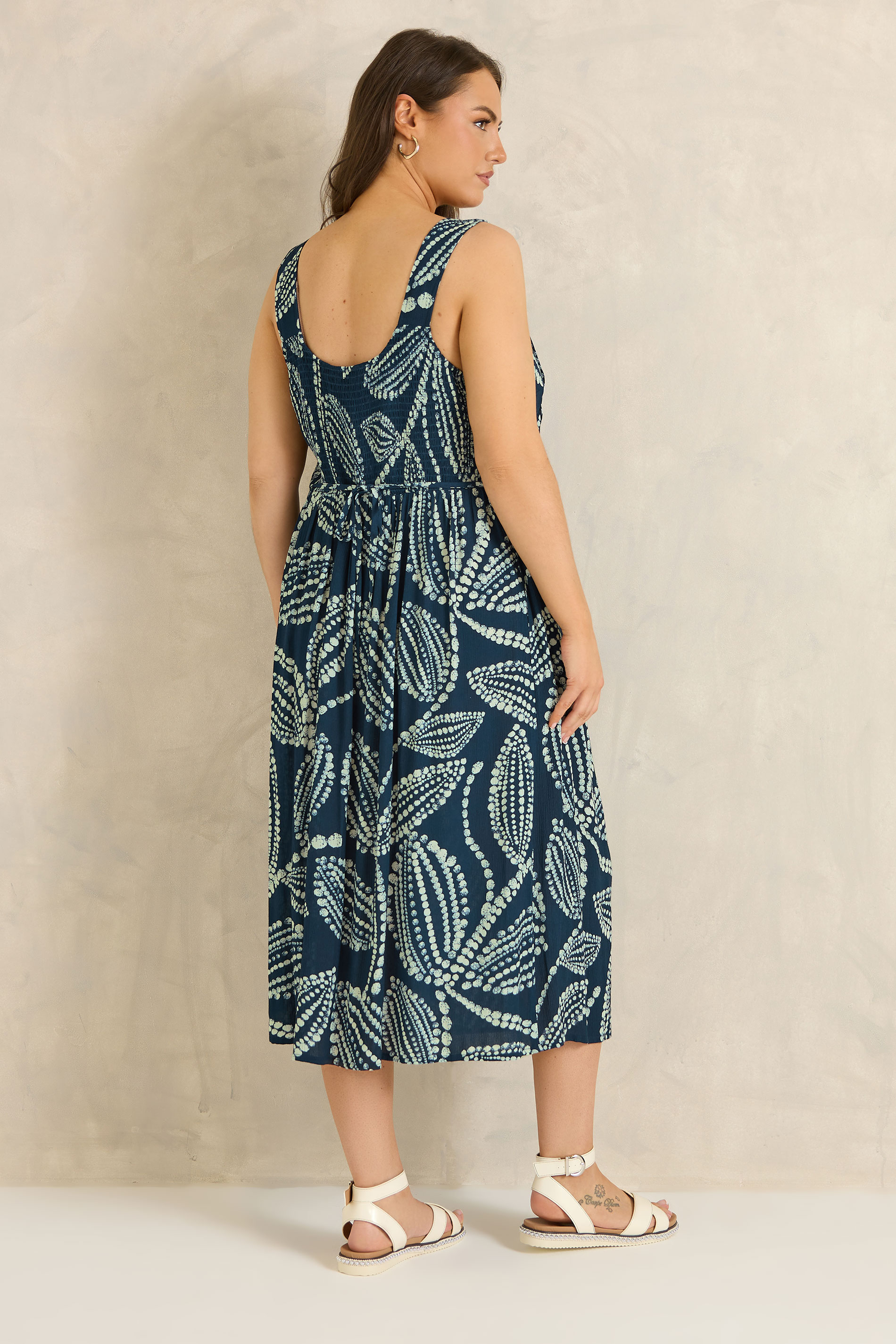 EVANS Plus Size Navy Blue Leaf Print Tie Waist Sundress | Evans 2