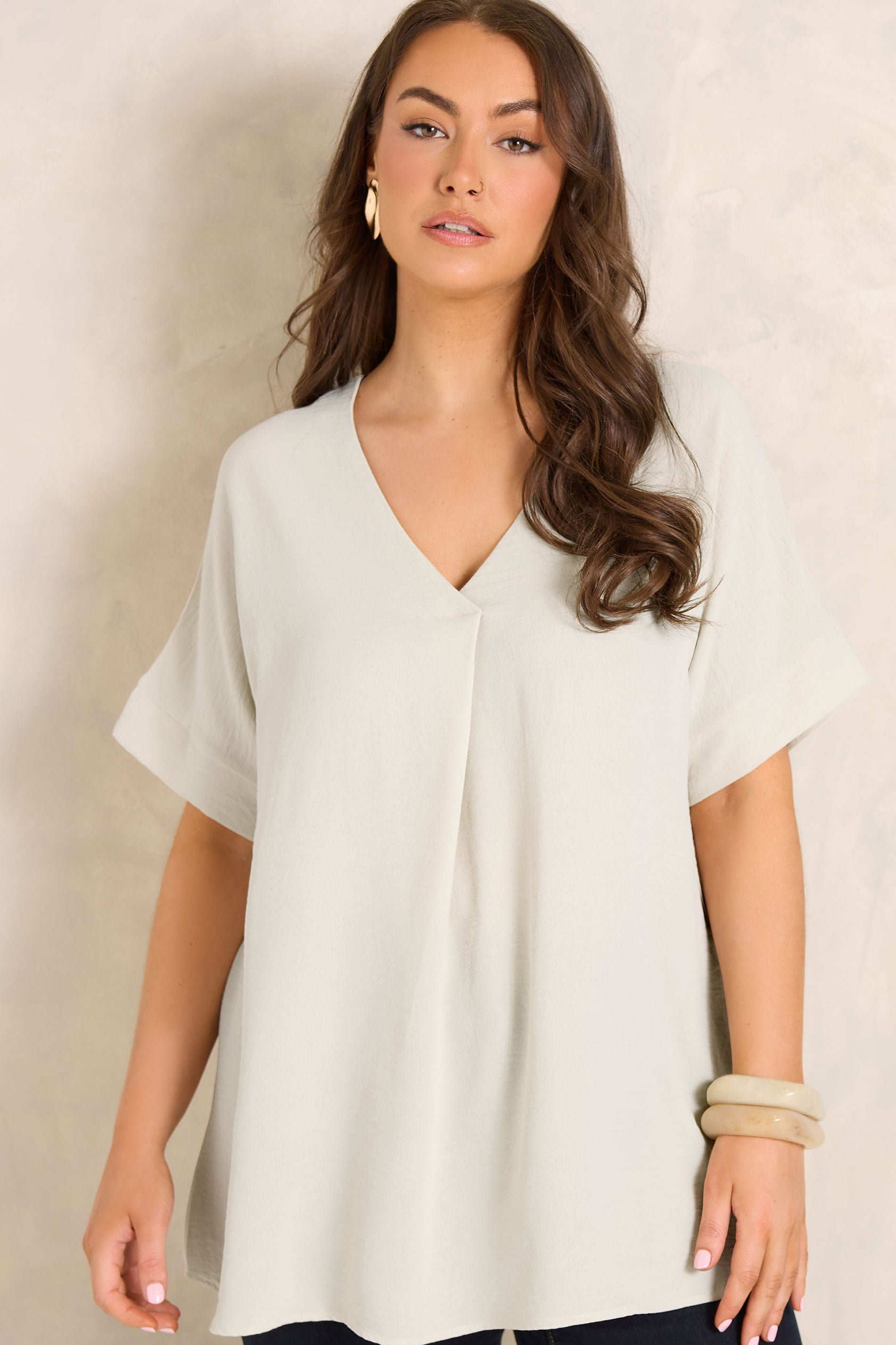 EVANS Curve Ecru White Front Pleat Blouse | Evans 3