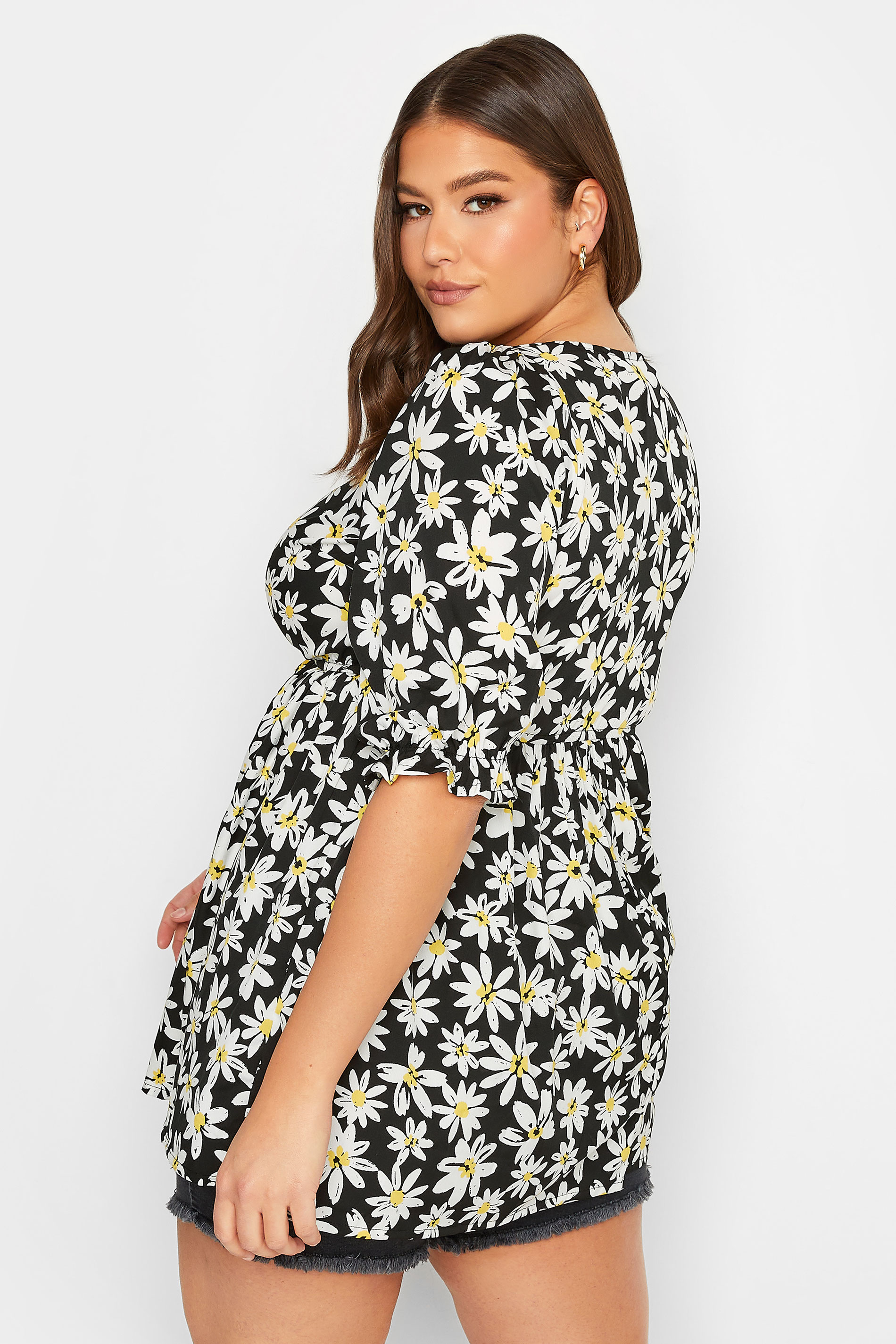 YOURS Plus Size Black Floral Print Wrap Top | Yours Clothing 3