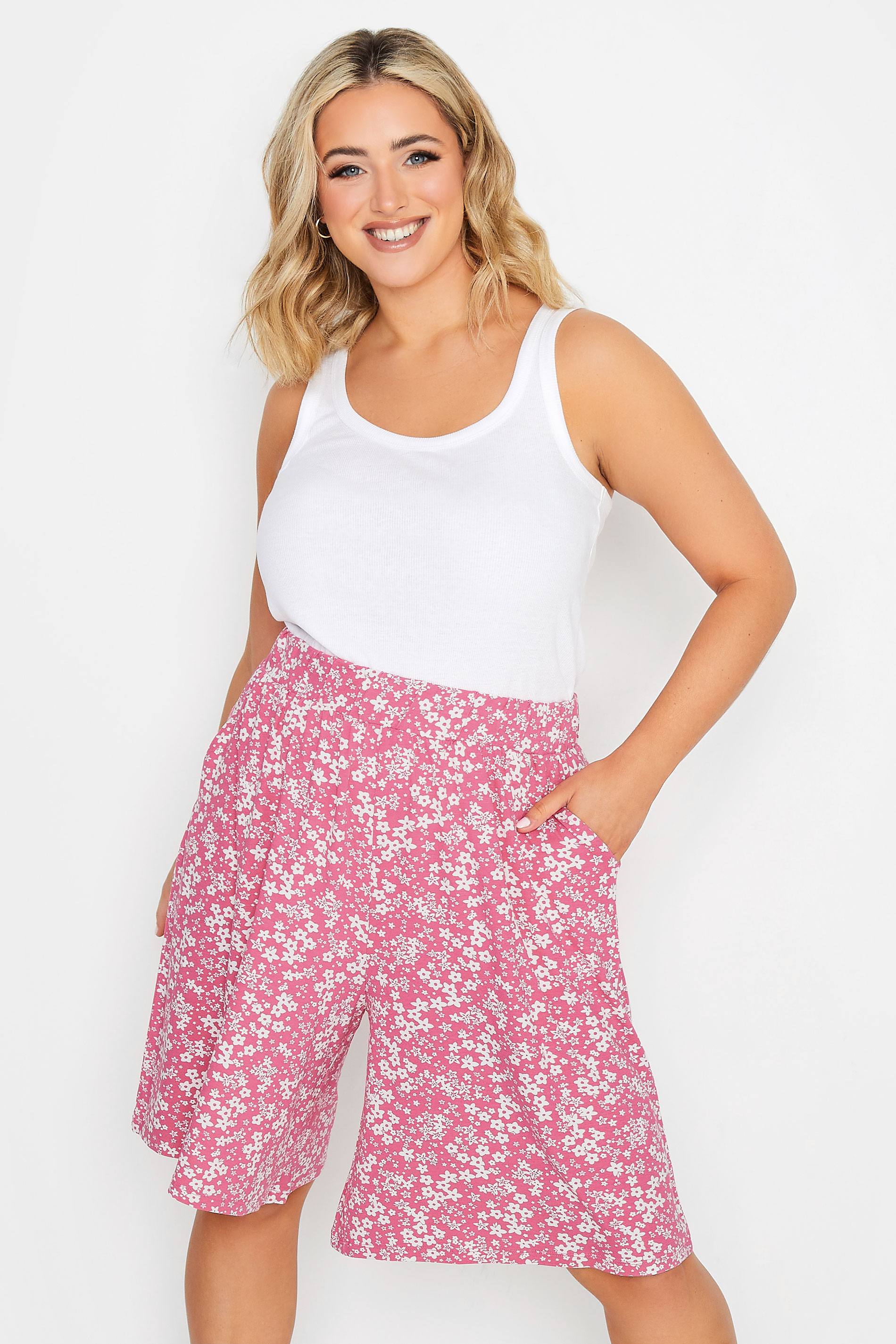 YOURS Curve Plus Size Pink Ditsy Print Jersey Shorts | Yours Clothing 1