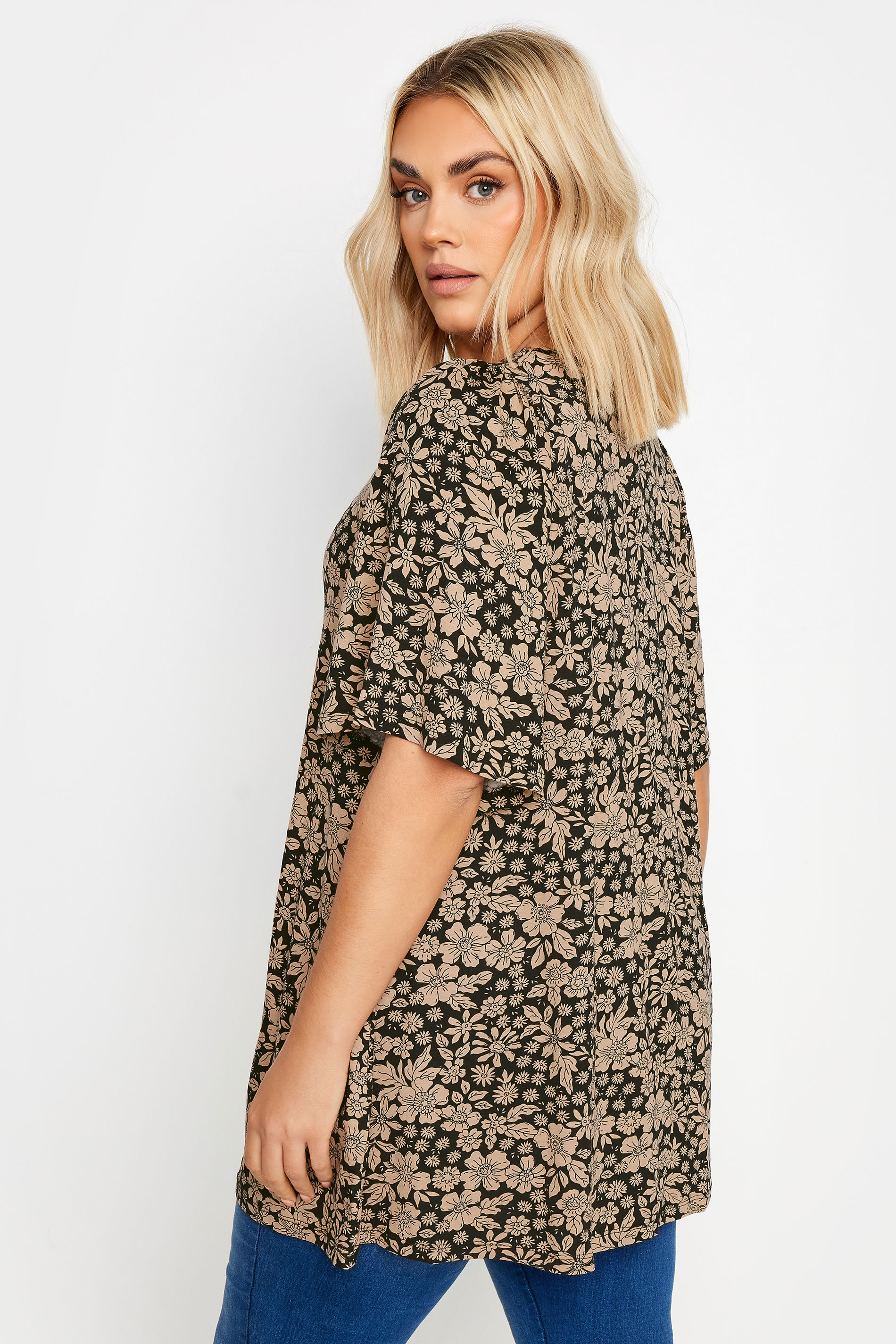 YOURS Curve Black Floral Print Pleated Swing Top | Yours Clothing 3