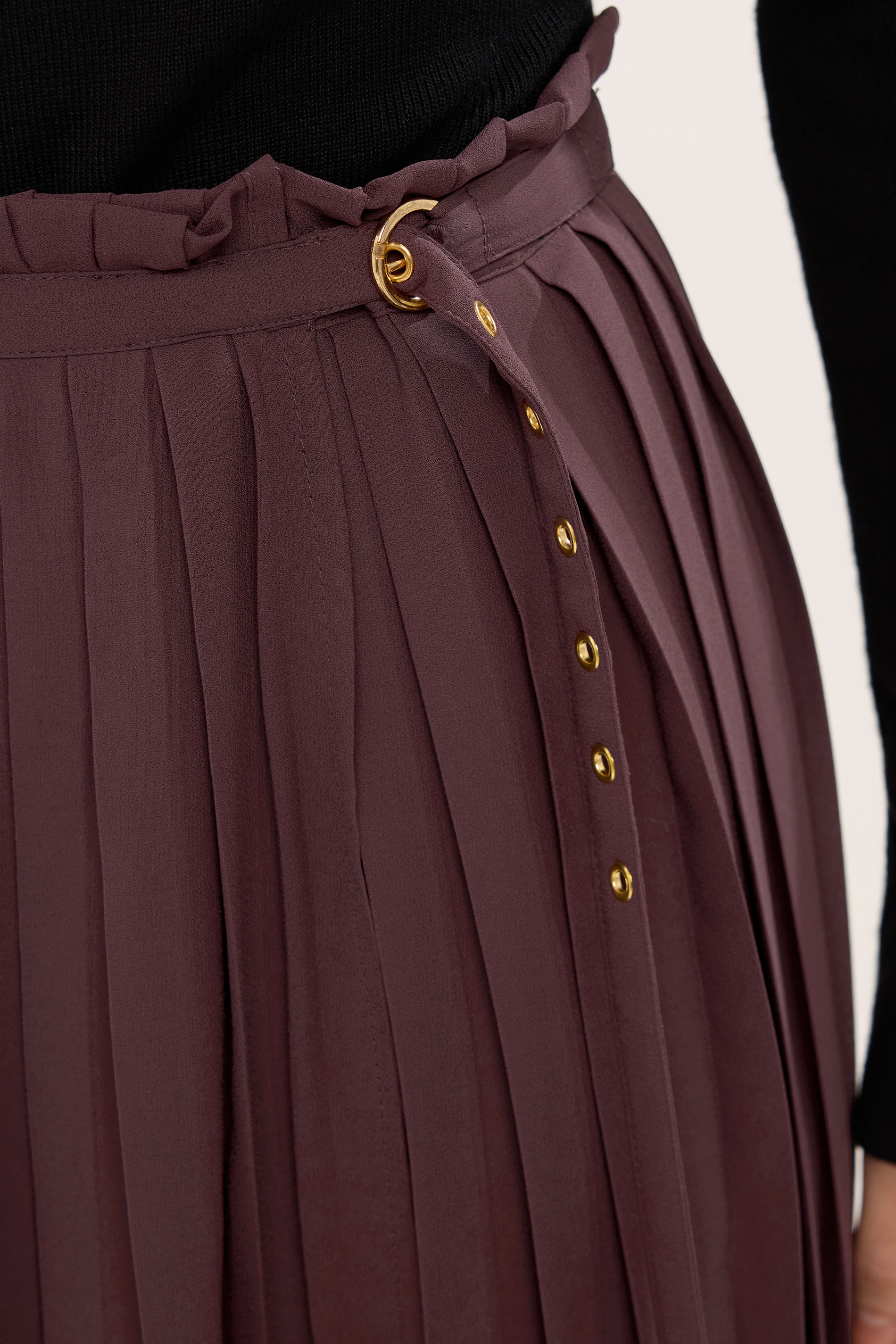 STAR Chocolate Brown Pleated Belt Buckle Maxi Skirt | StarByJM 4