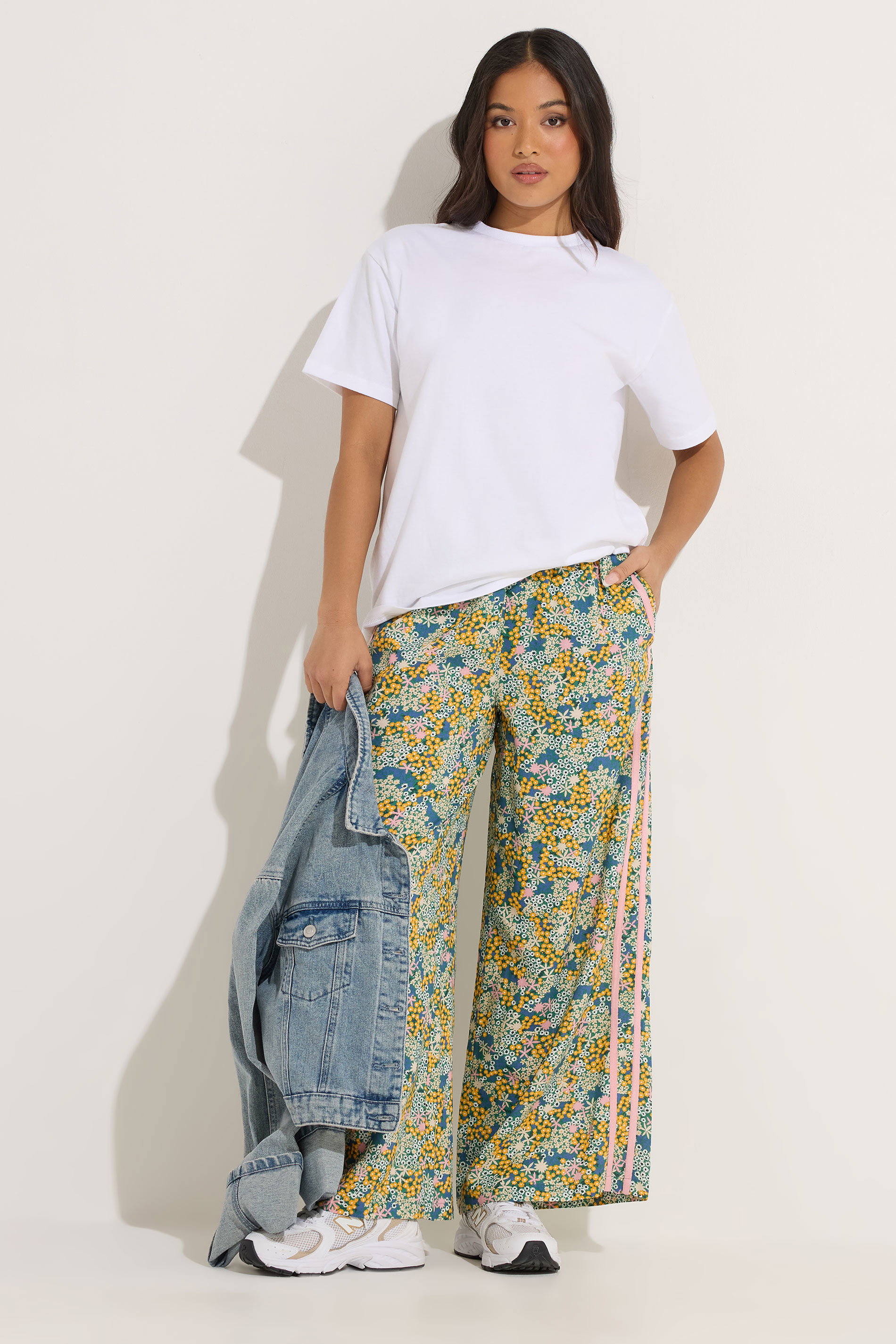 PixieGirl Petite Women's Pink Ditsy Floral Side Stripe Wide Leg Trousers | PixieGirl 3
