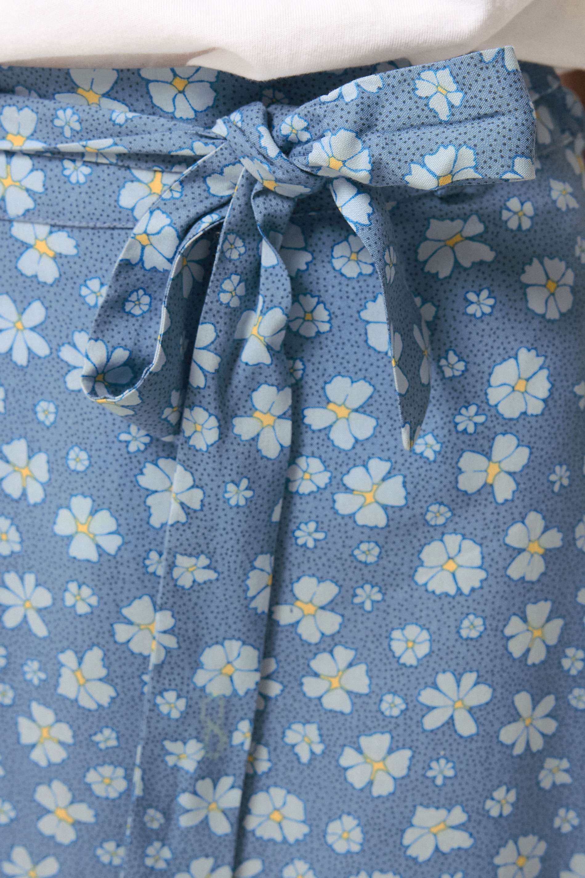 PixieGirl Petite Women's Blue Daisy Belted Midi Skirt | PixieGirl 4