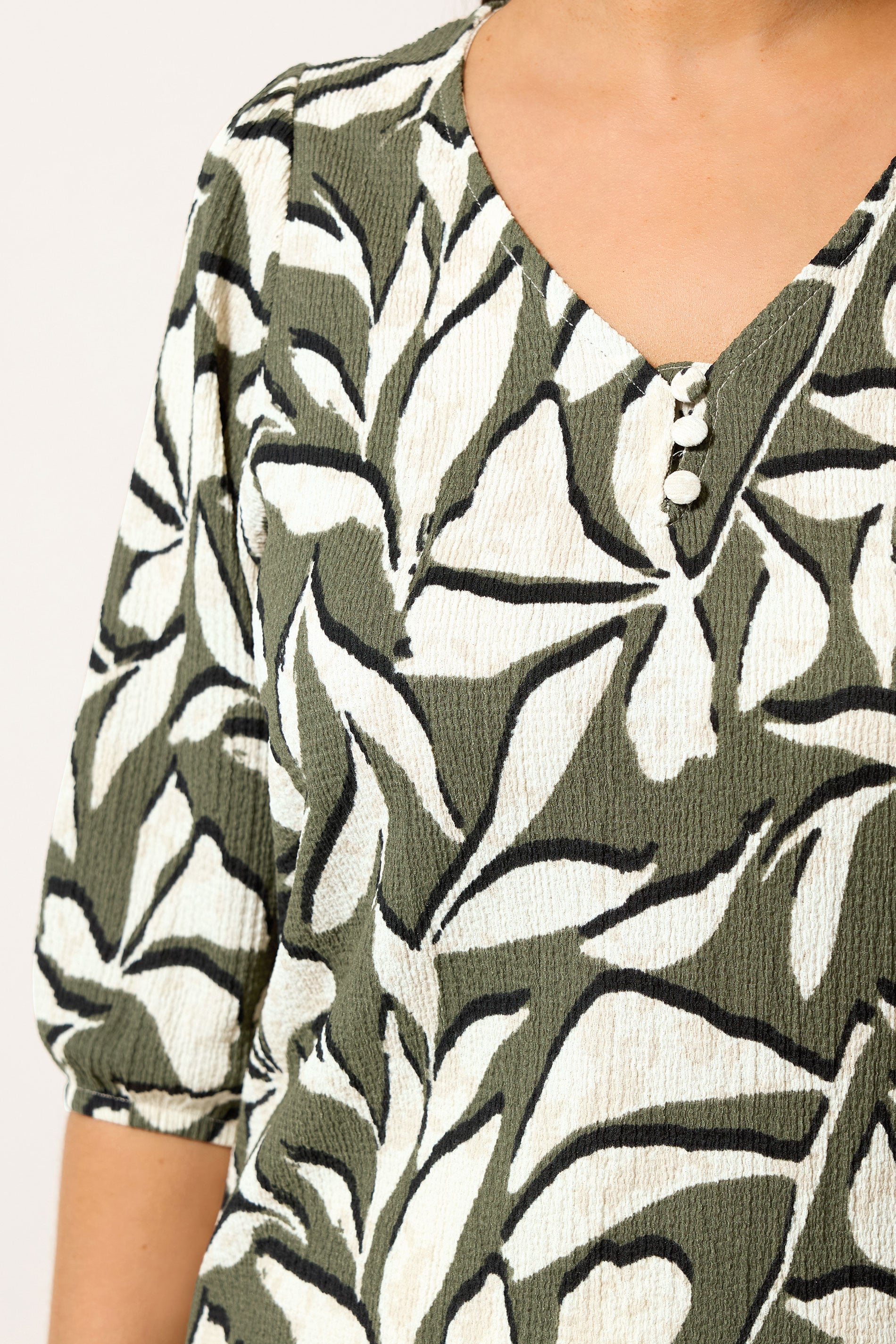 YOURS Plus Size Sage Green & White Leaf Print Puff Sleeve Top | Yours Clothing 4