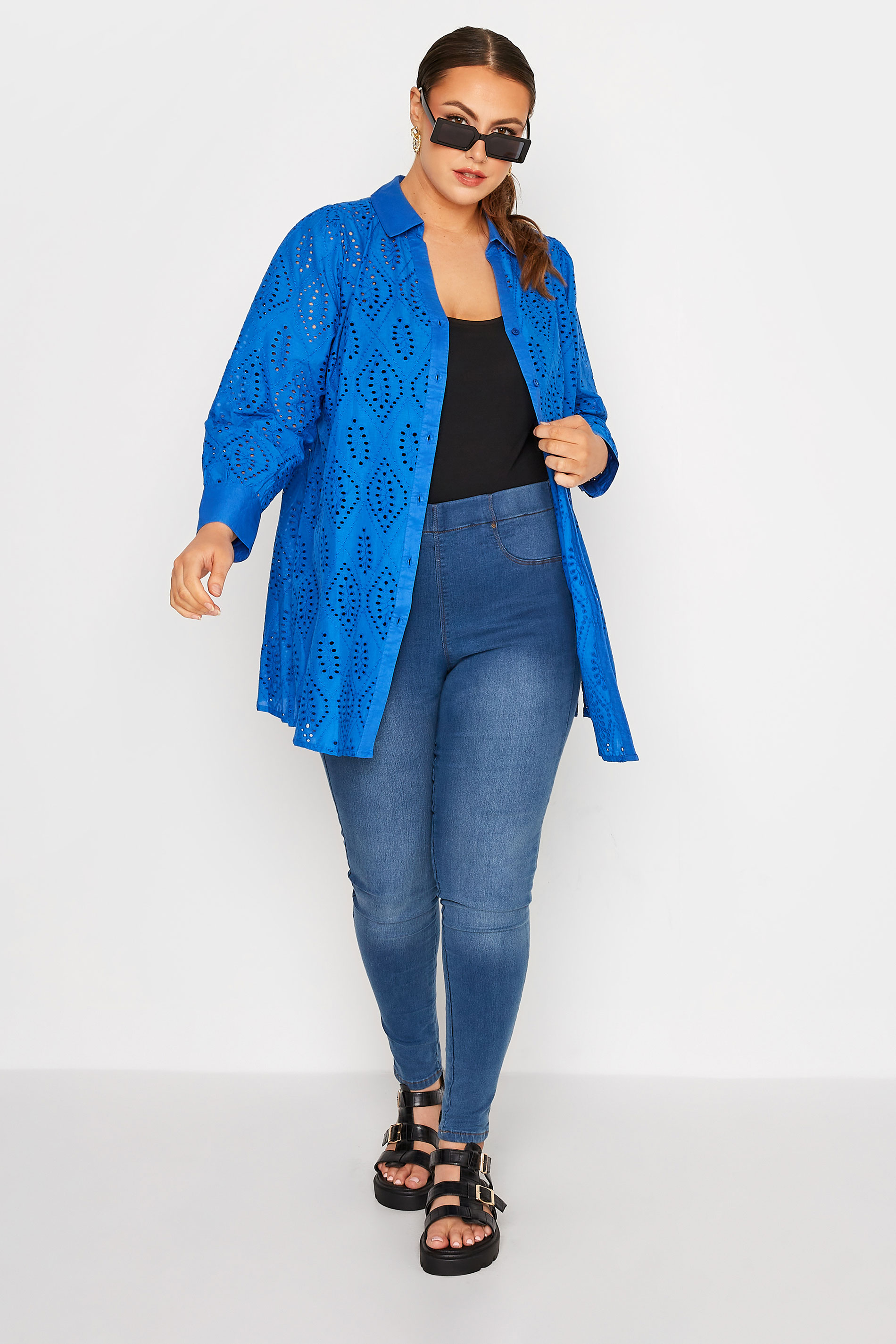 Grande taille  Tops Grande taille  Blouses & Chemisiers | LIMITED COLLECTION - Chemisier Bleu Roi Manches Longues Broderie Anglaise - MI62926