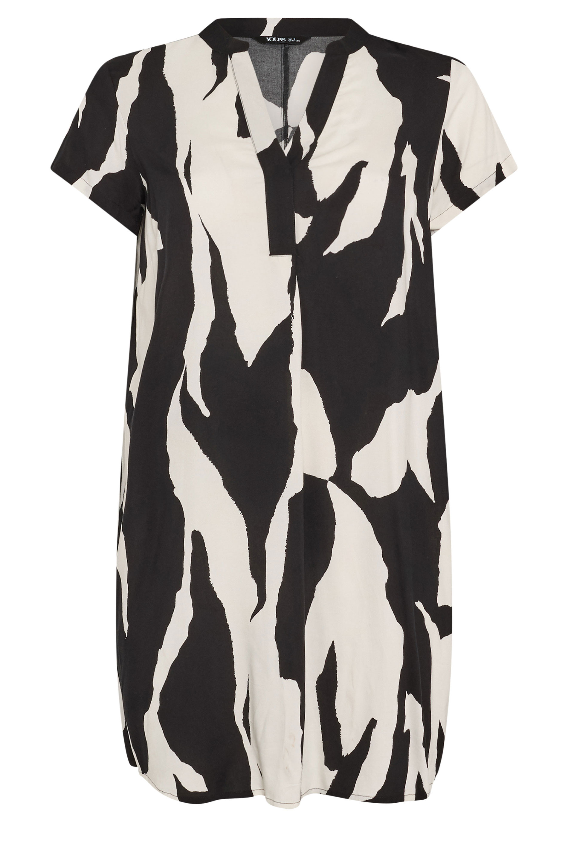 YOURS Plus Size Black Animal Pleat Front Dress | Yours Clothing 5