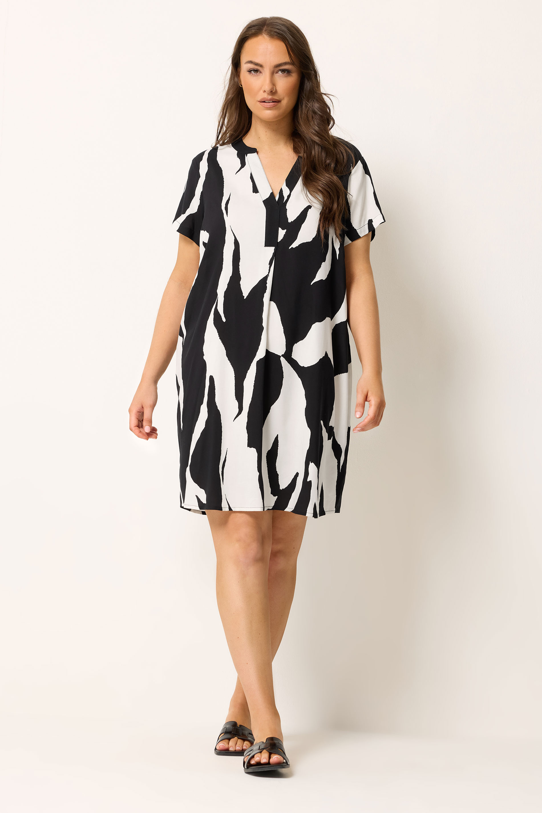 YOURS Plus Size Black Animal Pleat Front Dress | Yours Clothing 1