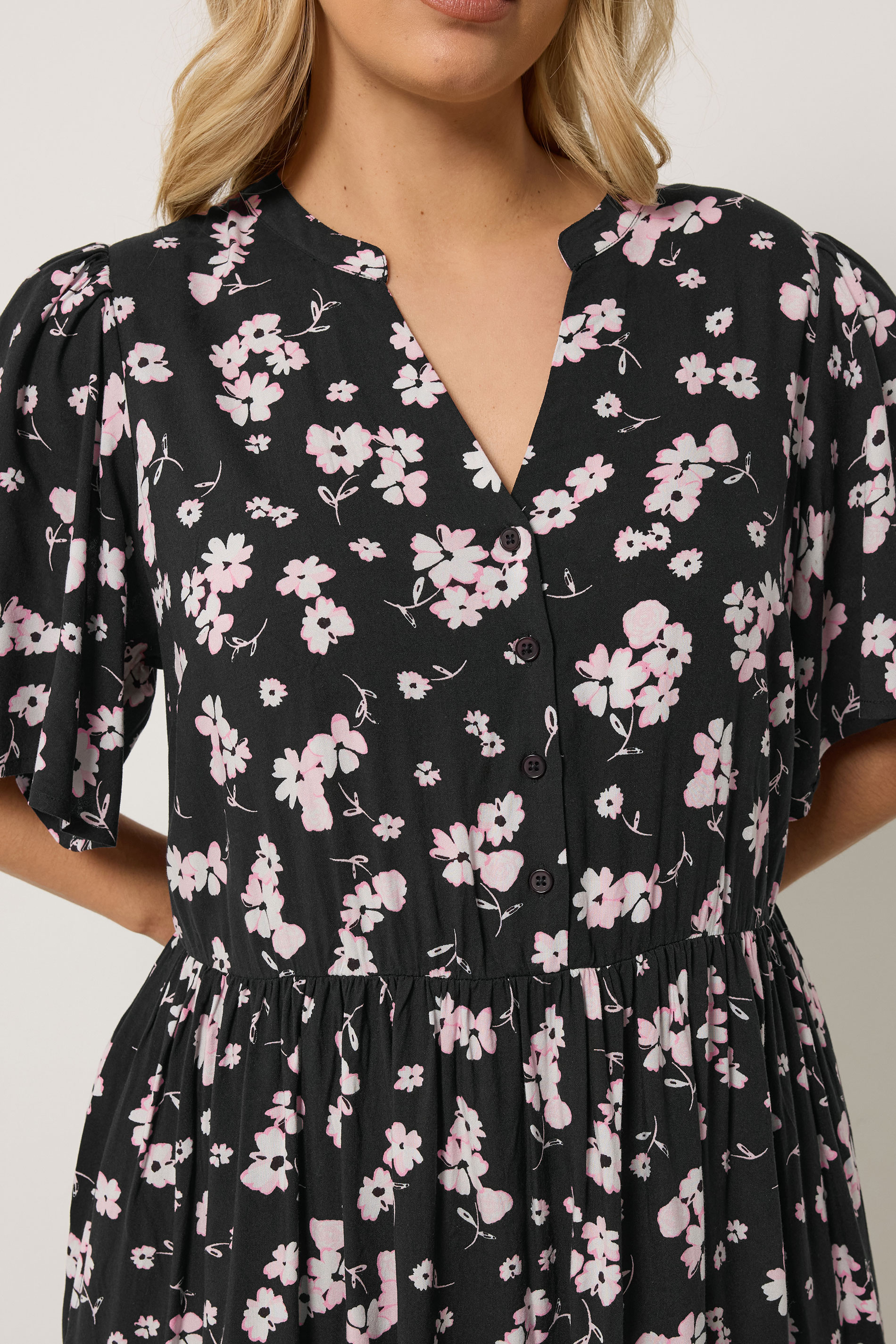 YOURS Plus Size Black Ditsy Half Placket Midi Dress | Yours Clothing 4