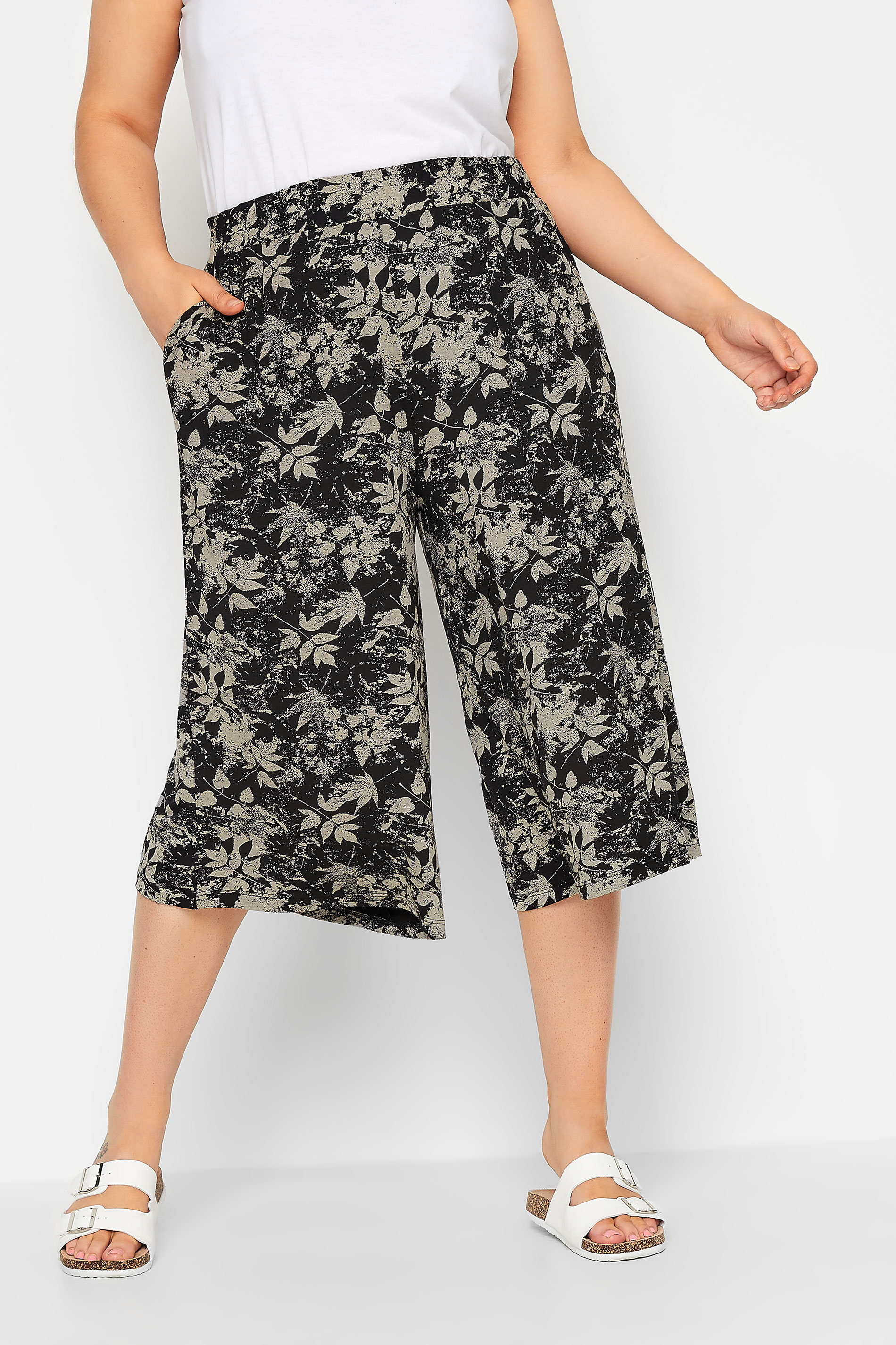 YOURS Curve Black Mixed Leaf Print Culottes | Yours Clothing 1