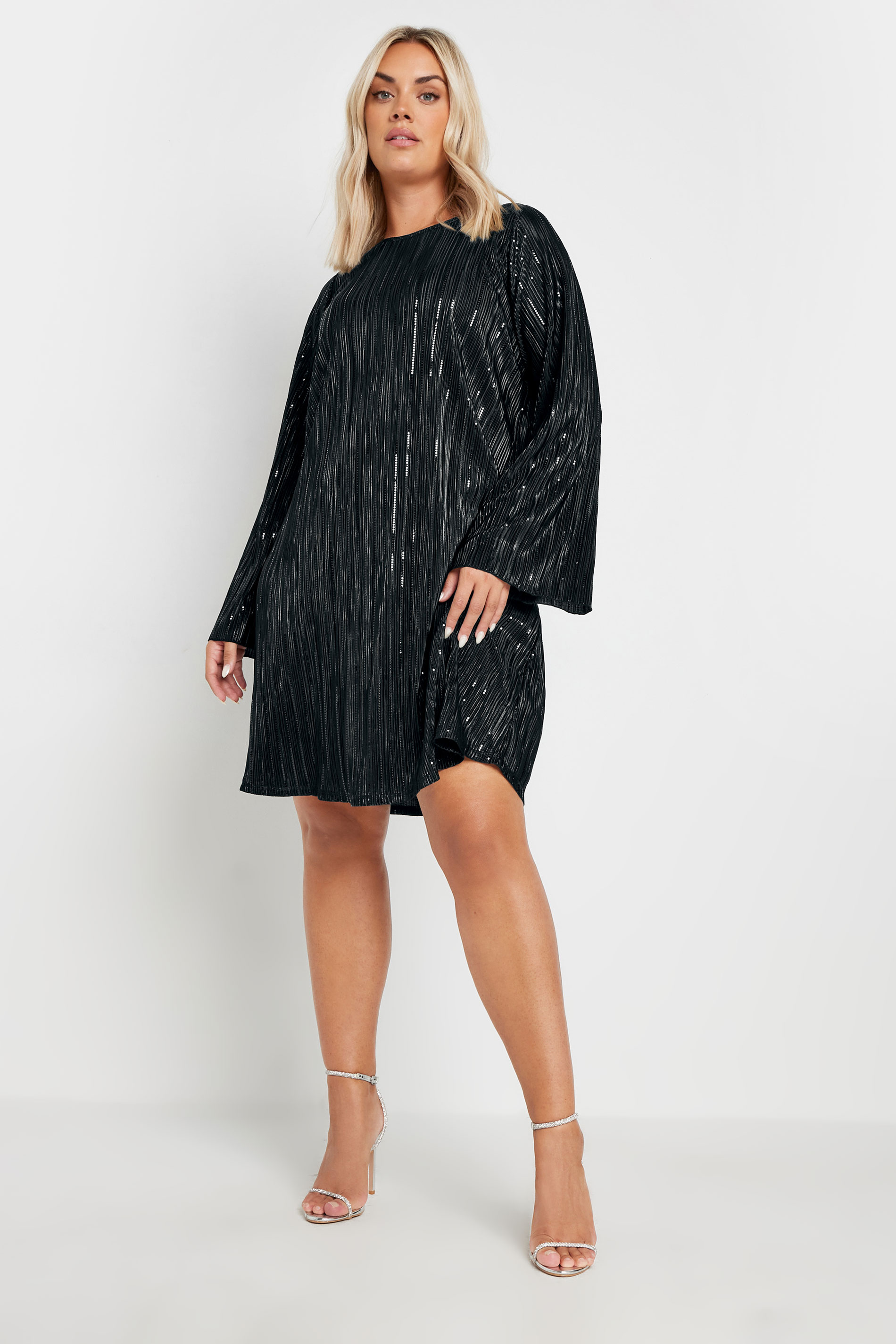 Yours Curve Black Metallic Plisse Dress, Womens Curve & Plus Size, Yours
