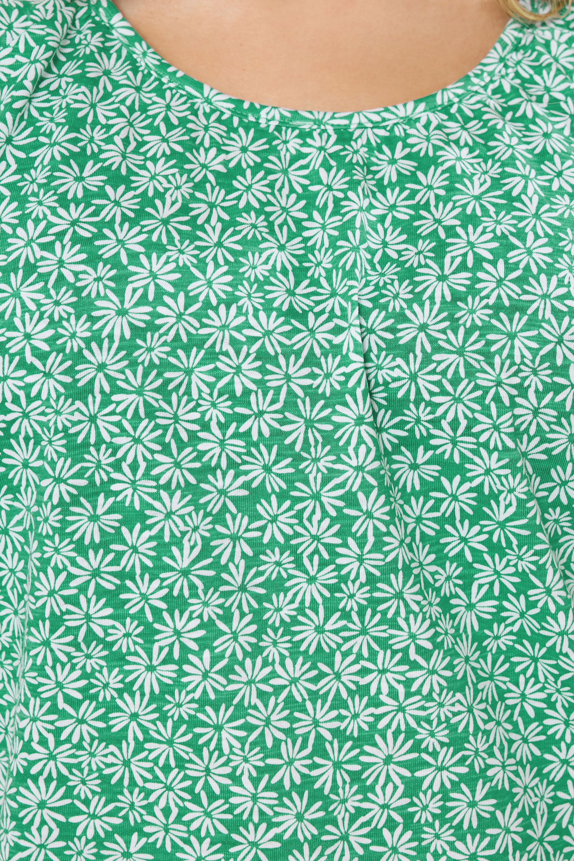 M&Co Green Floral Cotton Scoop Neck Top | M&Co 4