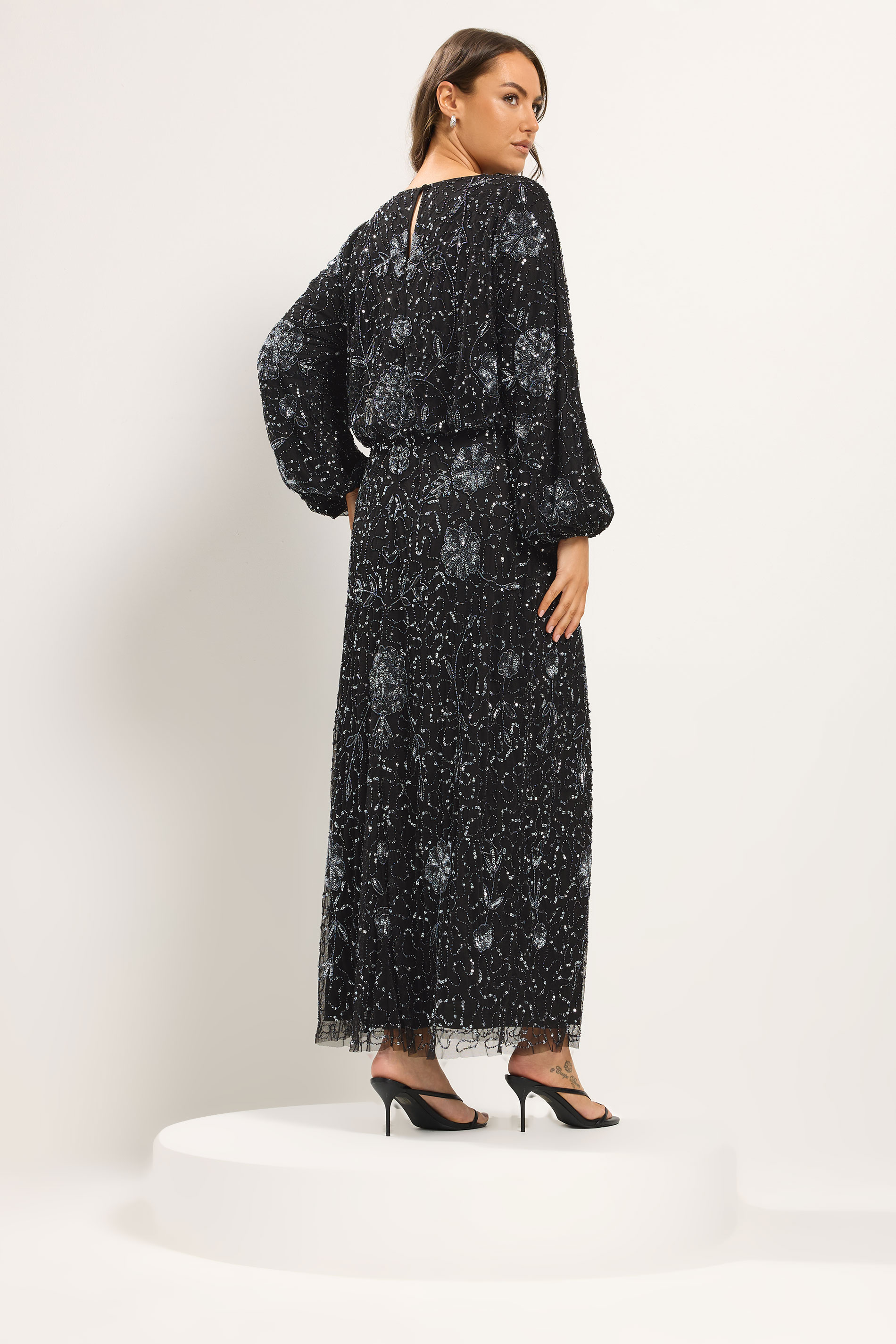 Niimee Curve Black Embellished Long Sleeve Dress 2
