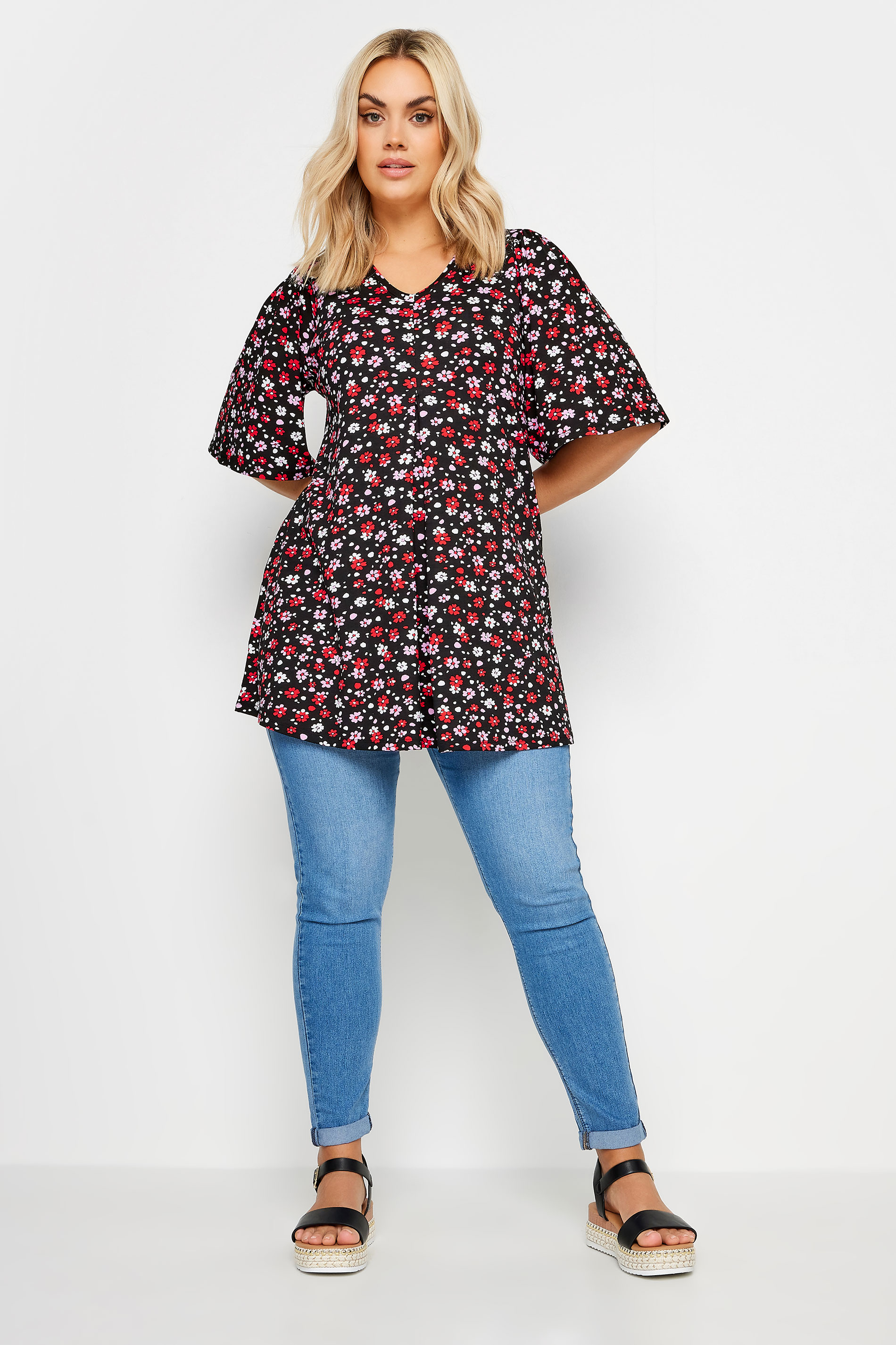 YOURS Plus Size Black Floral Pleated Swing Top | Yours Clothing  2