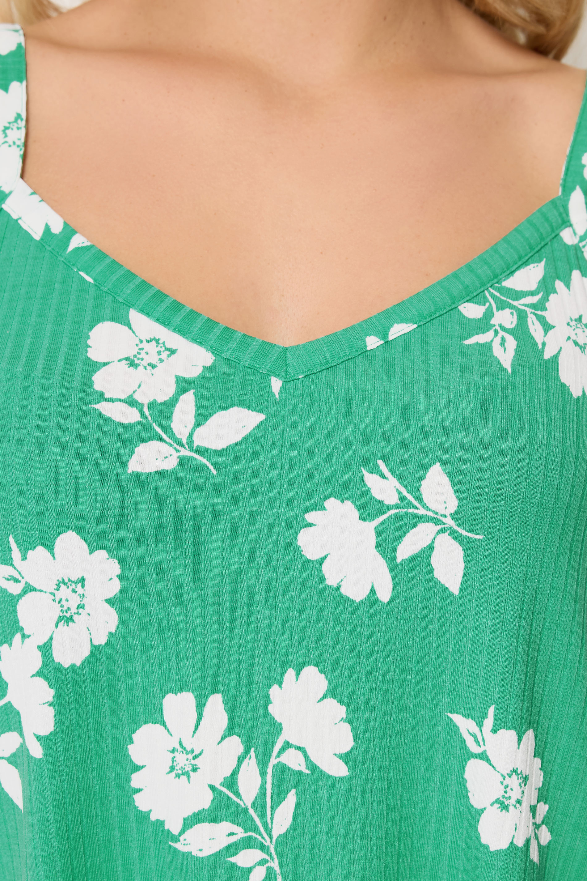 YOURS Plus Size Green Floral Swing Vest Top | Yours Clothing 4