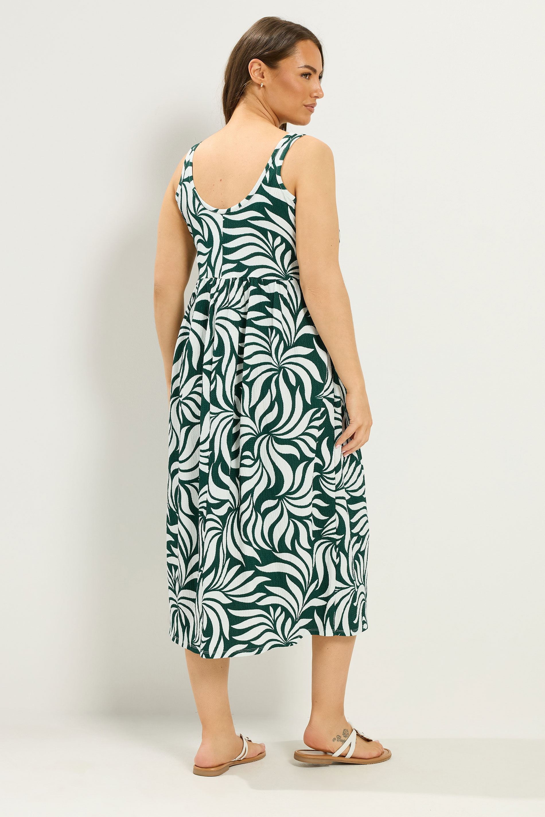 YOURS Plus Size Green Abstract Leaf Smock Dress | Yours Clothing 2