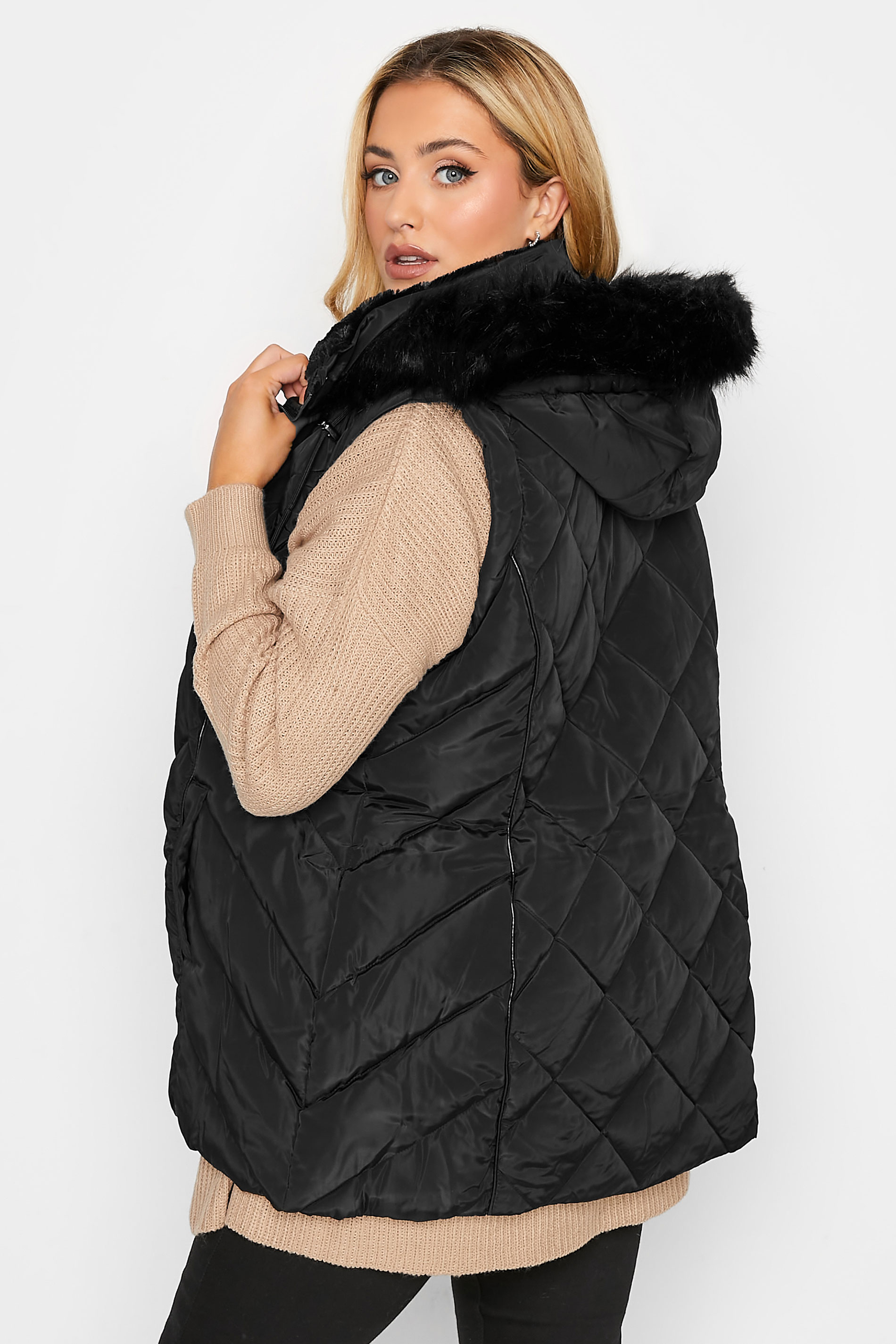 Plus Size Black Diamond Quilted Gilet | Yours Clothing 3