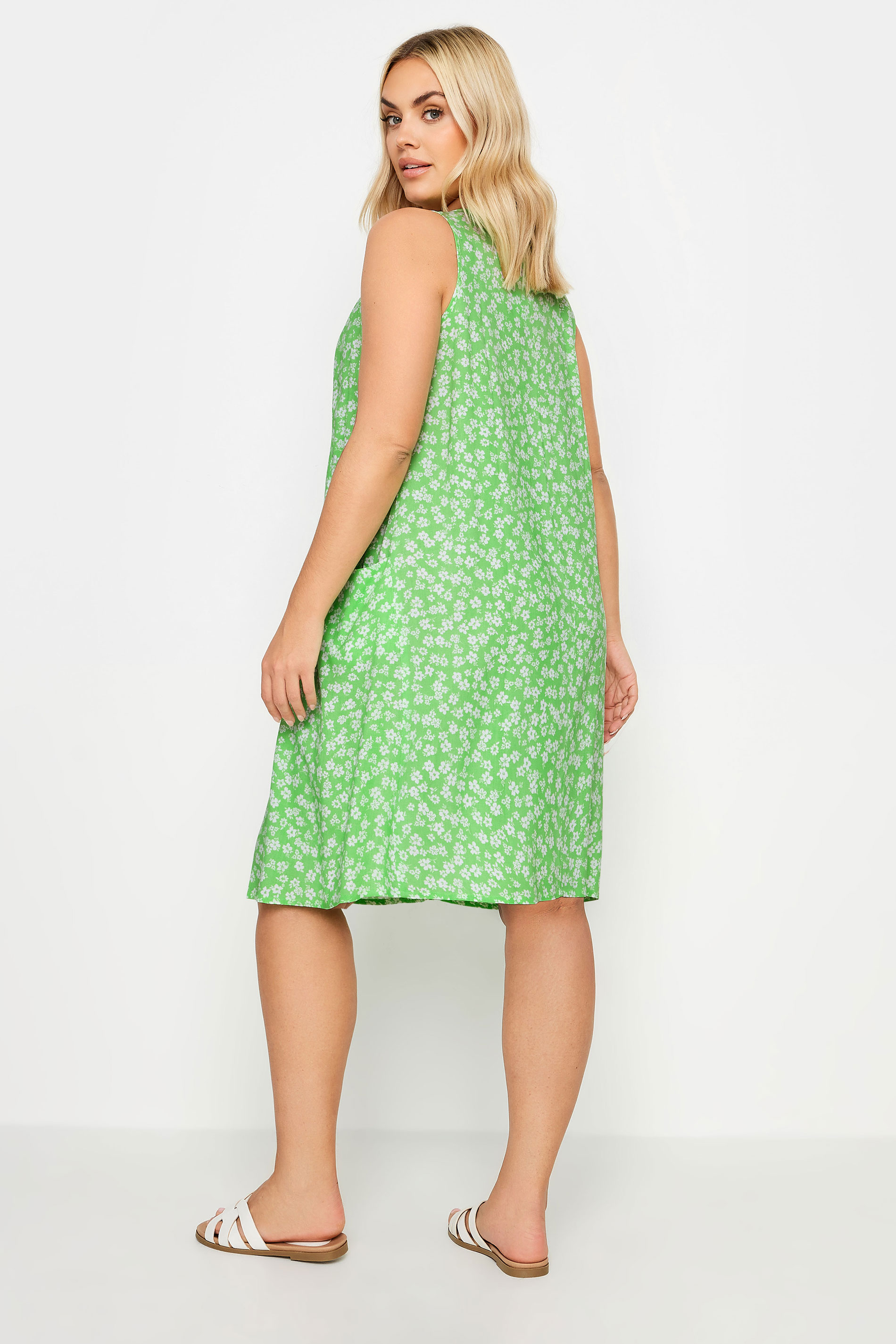 YOURS Plus Size Green Floral Ditsy Pocket Dress | Yours Clothing 3