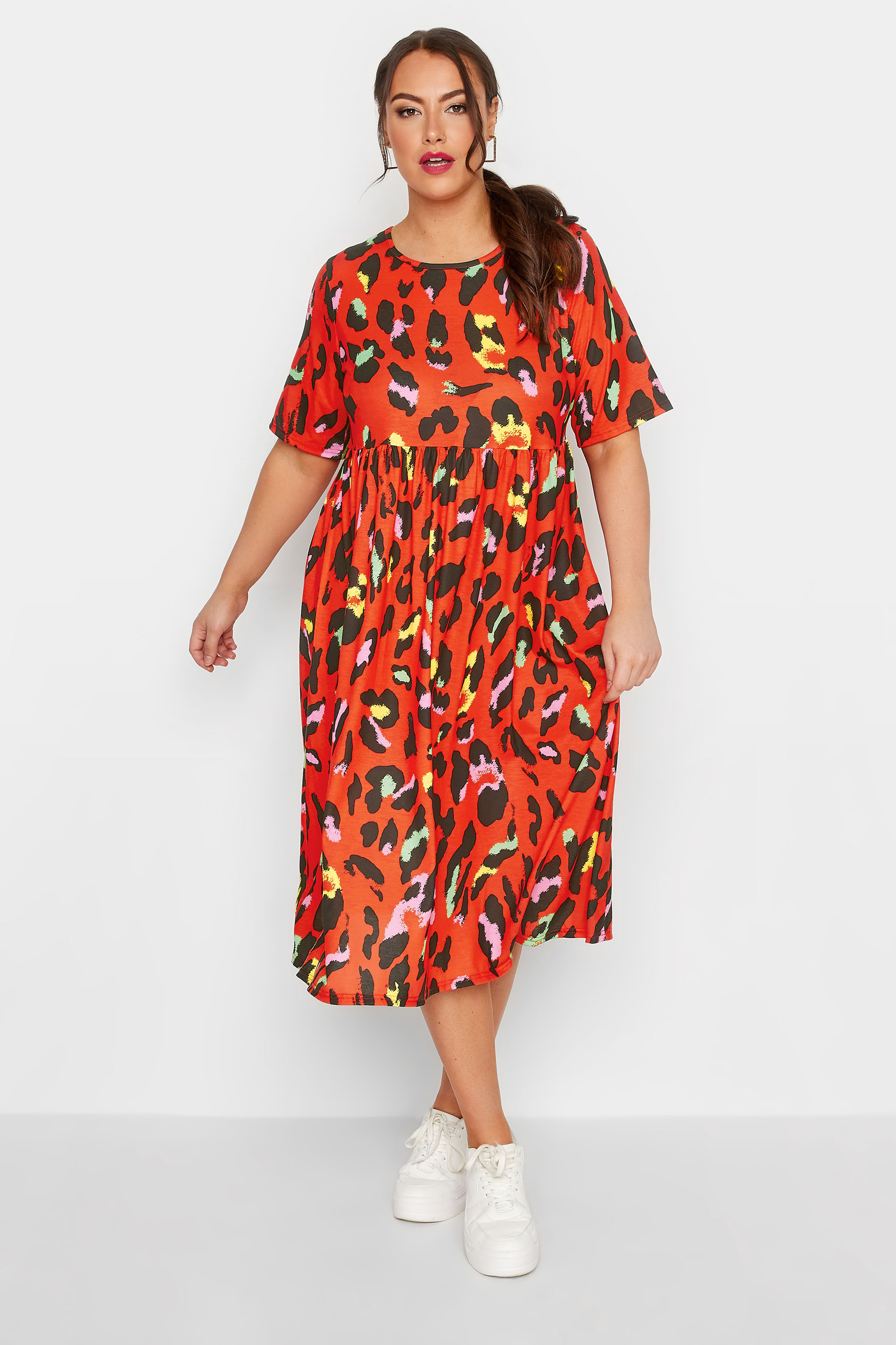 LIMITED COLLECTION Plus Size Red Leopard Print Smock Midaxi Dress | Yours Clothing 1