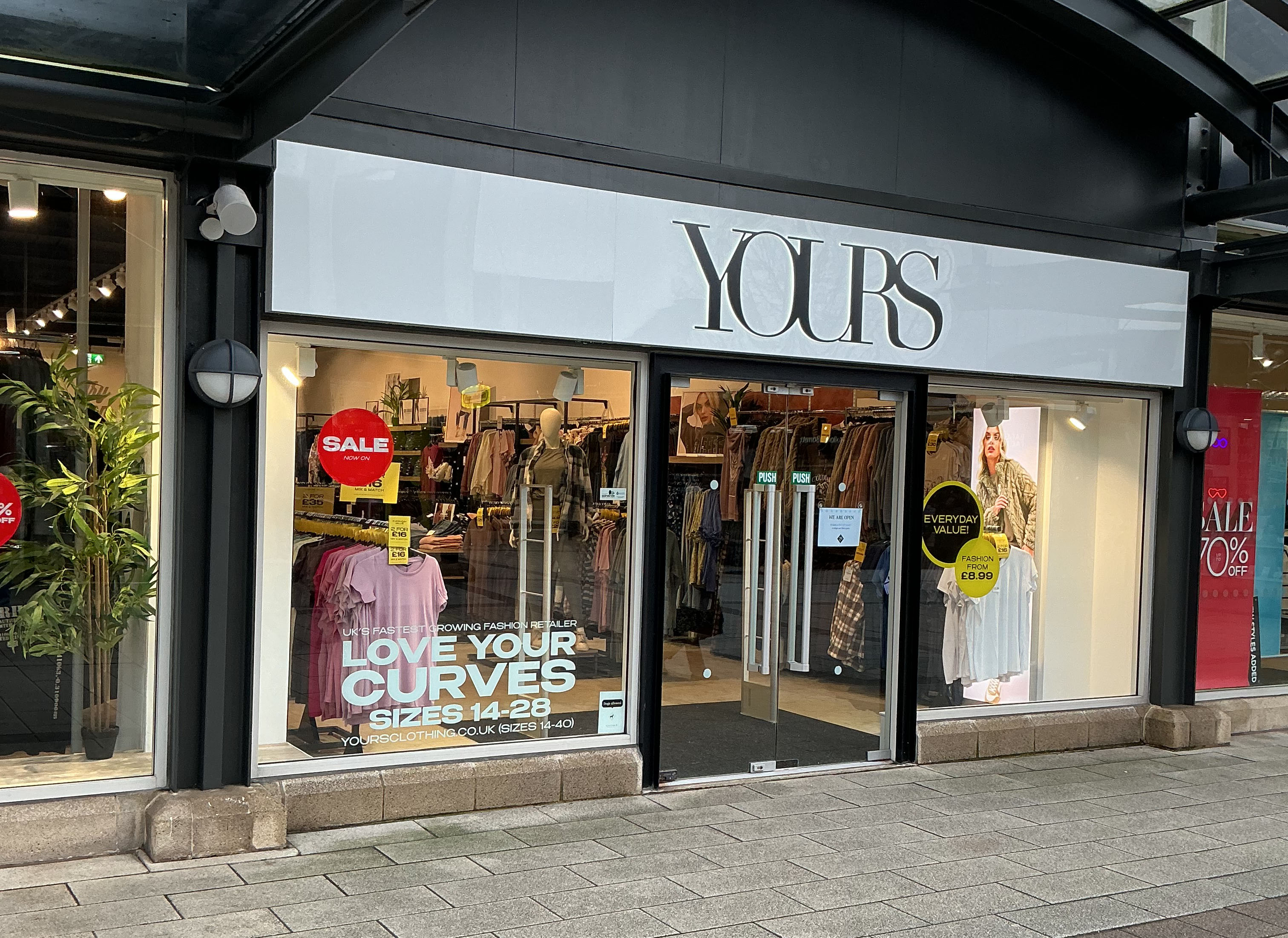 store image