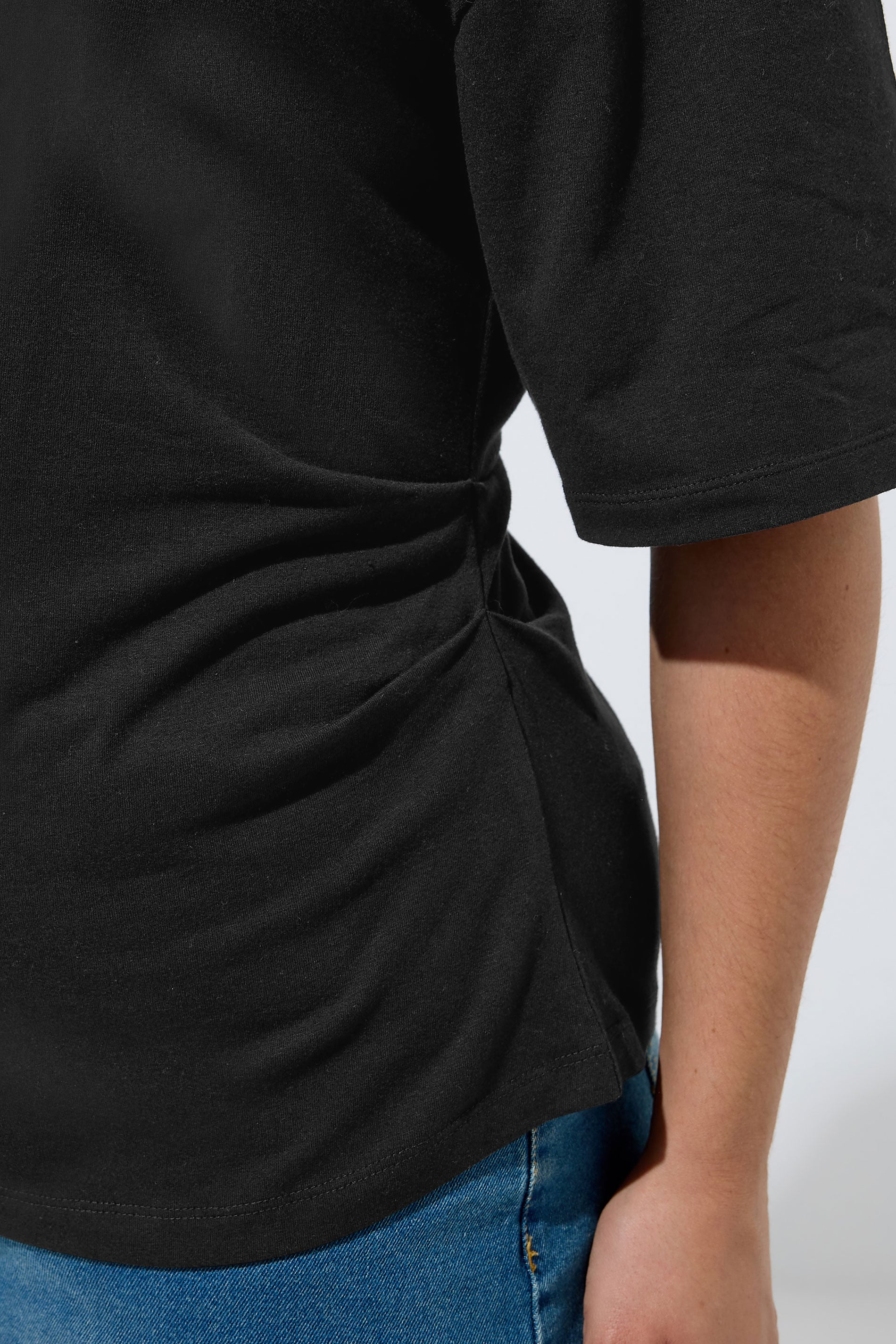 LIMITED COLLECTION Plus Size Black Cinched Waist T-shirt | Yours Clothing 4