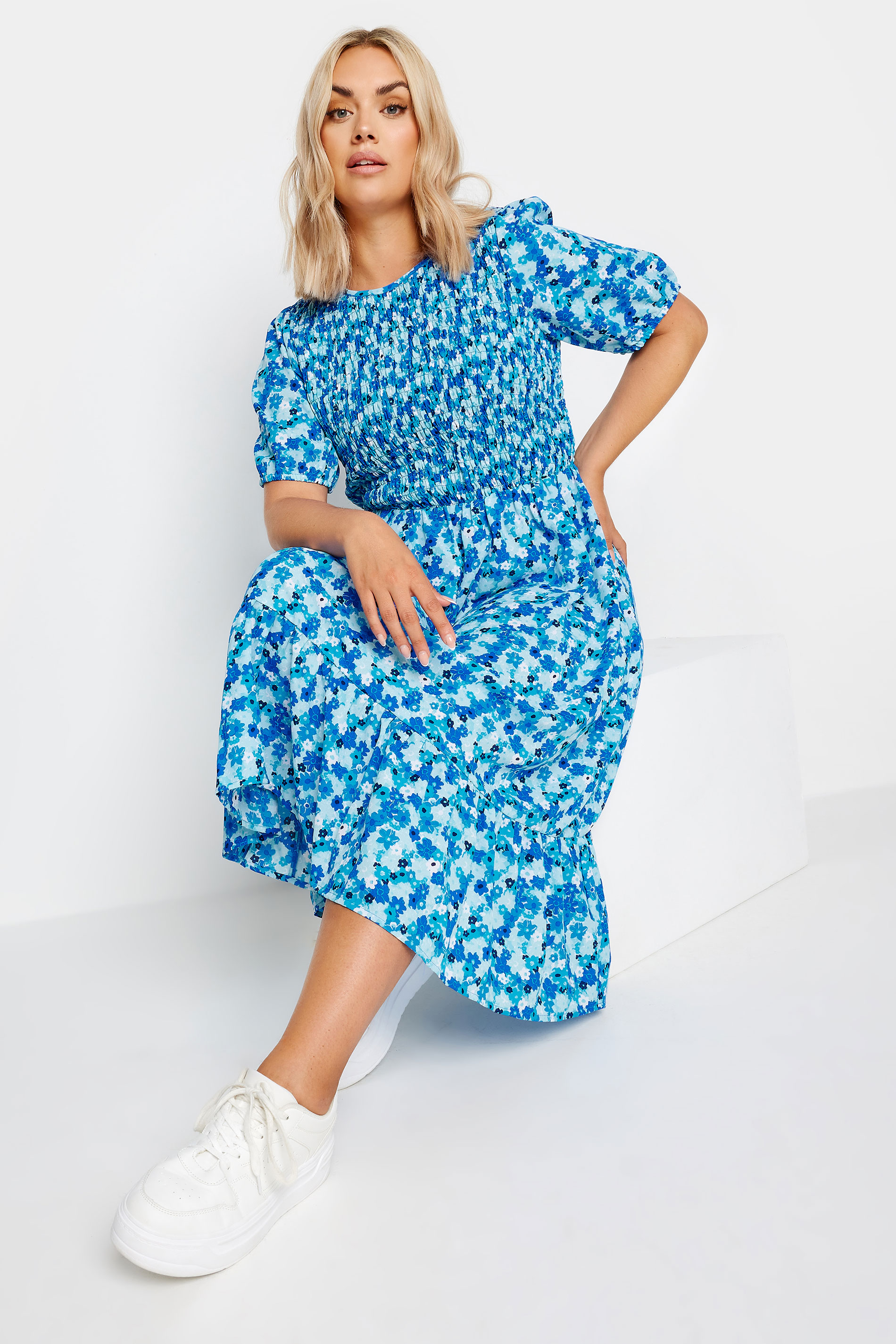 LIMITED COLLECTION Plus Size Blue Floral Print Shirred Midaxi Dress | Yours Clothing 2