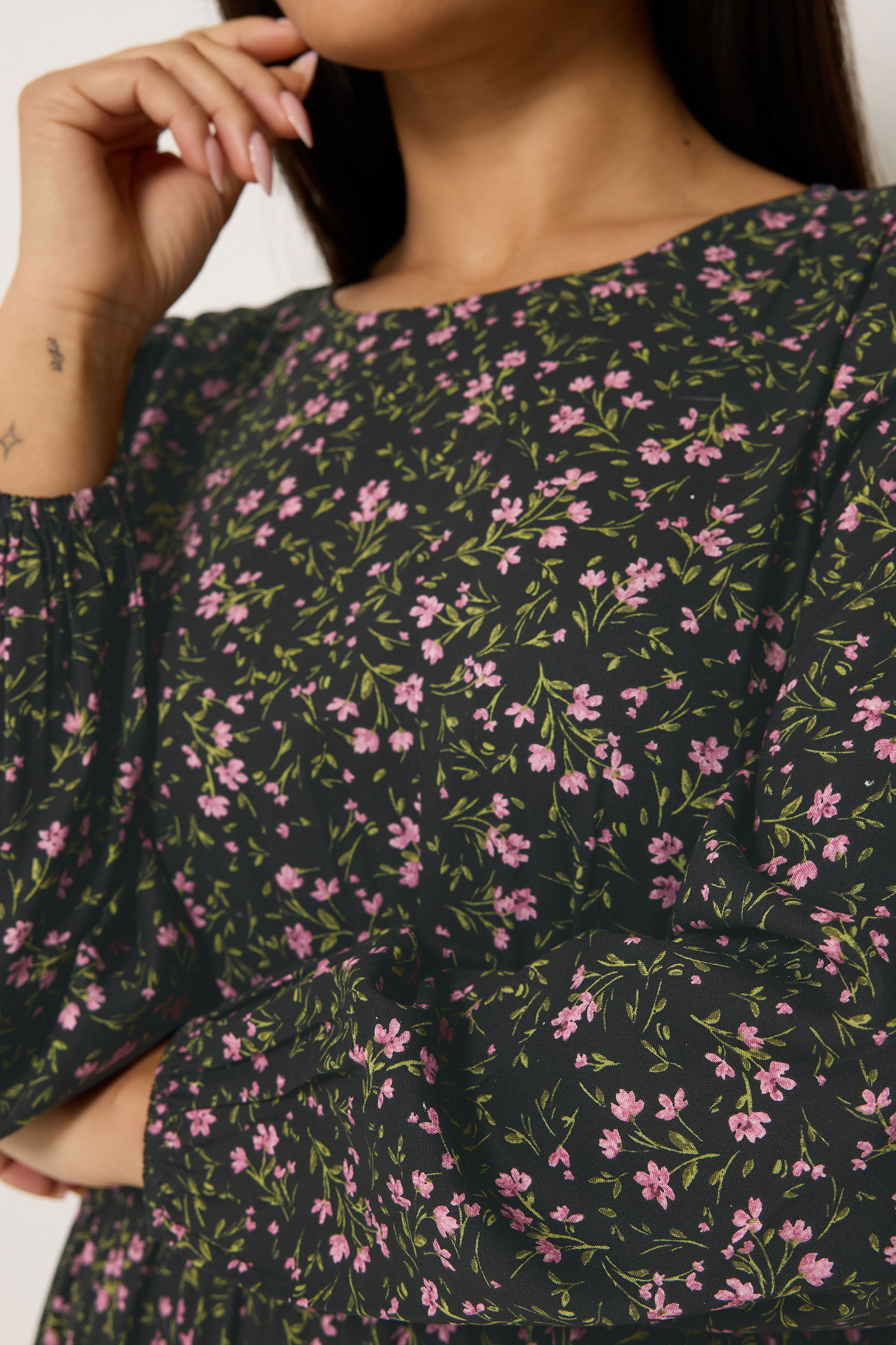 M&Co Petite Black Floral Long Sleeve Ruffle Dress | M&Co 4