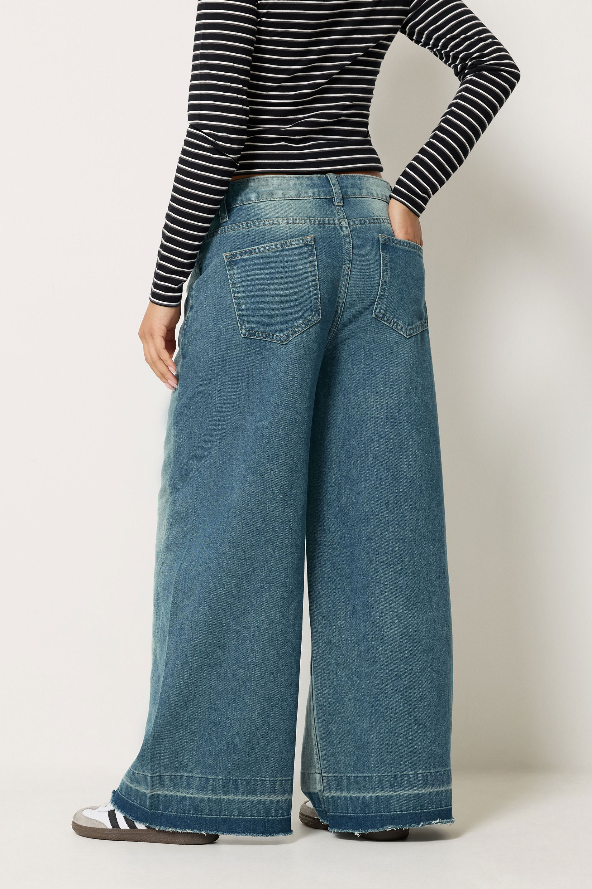 PixieGirl Petite Women's Mid Blue Frayed Wide Leg Jeans | PixieGirl  2