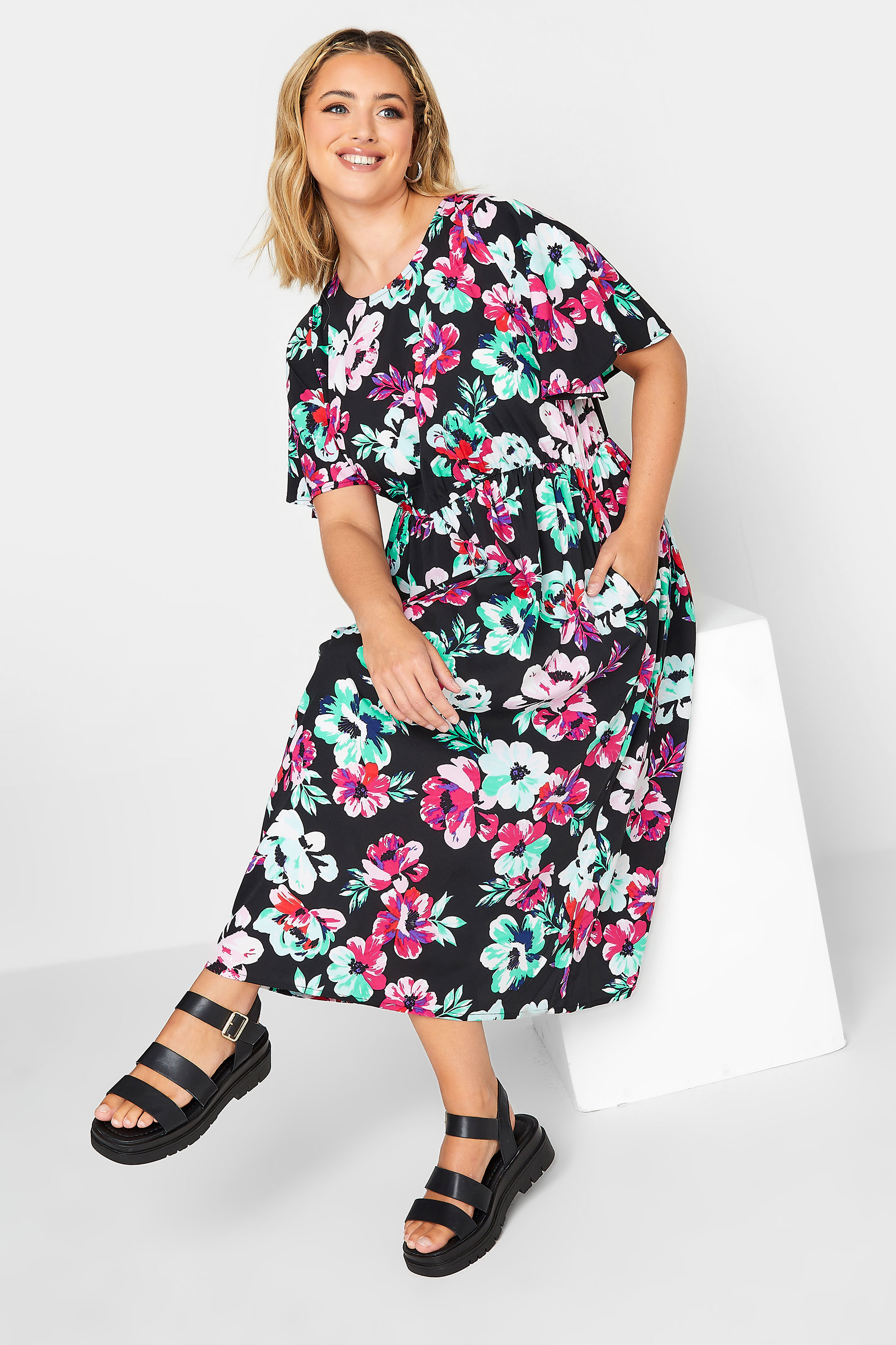 YOURS Plus Size Black Floral Print Midi Tea Dress | Yours Clothing 3