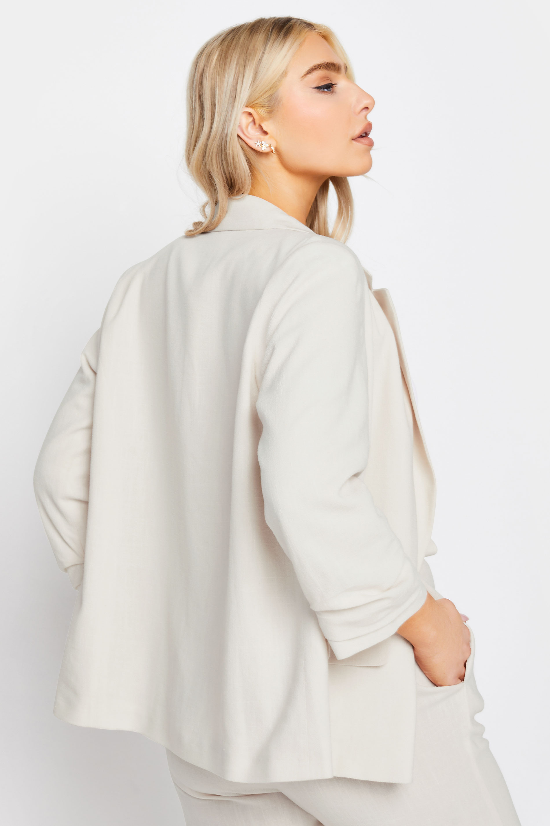 M&Co Ivory White Ruched Sleeve Linen Blazer | M&Co 2