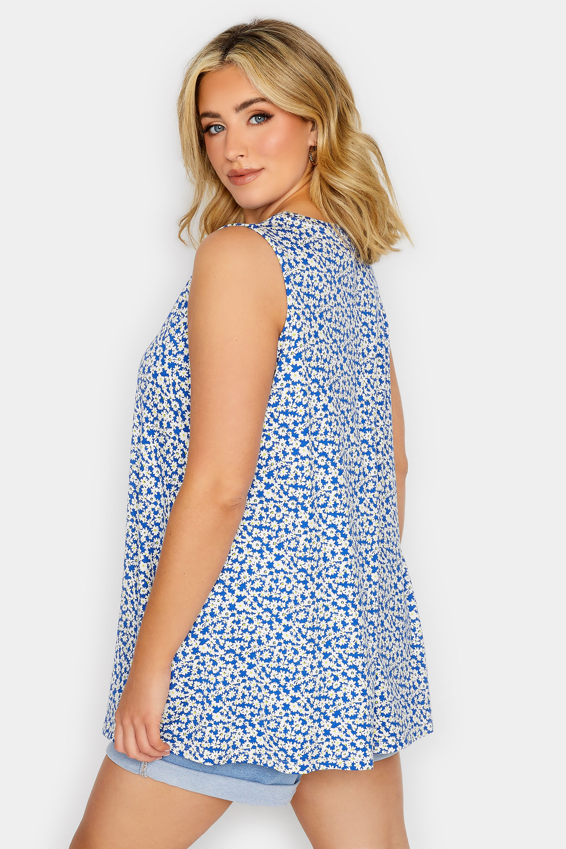 YOURS Plus Size Blue Daisy Print Pleat Front Vest Top | Yours Clothing 3