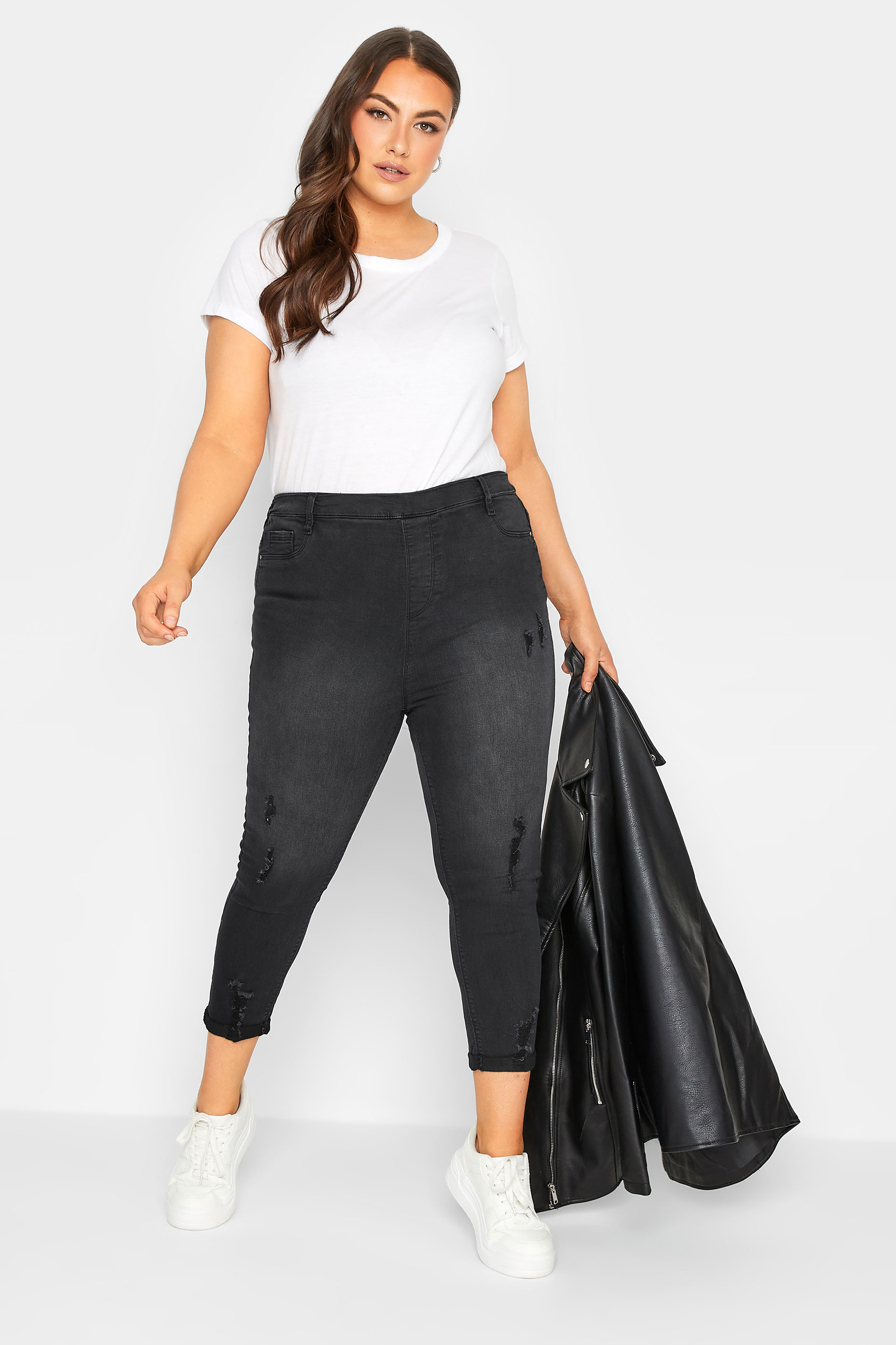 YOURS Plus Size Washed Black Cropped Stretch Ripped GRACE Jeggings | Yours Clothing 2