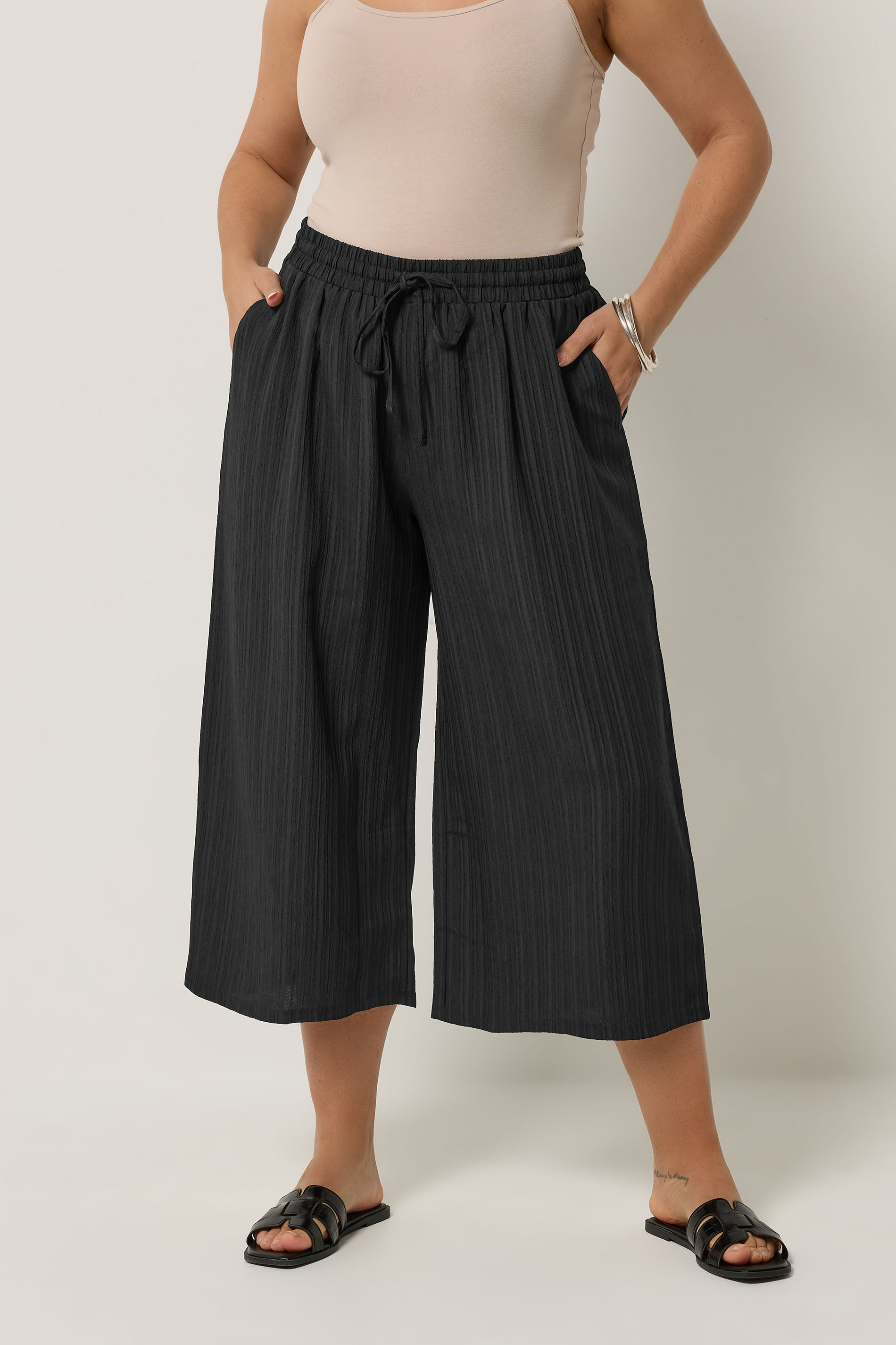 YOURS Plus Size Black Textured Crop Trousers | Yours Clothing 3