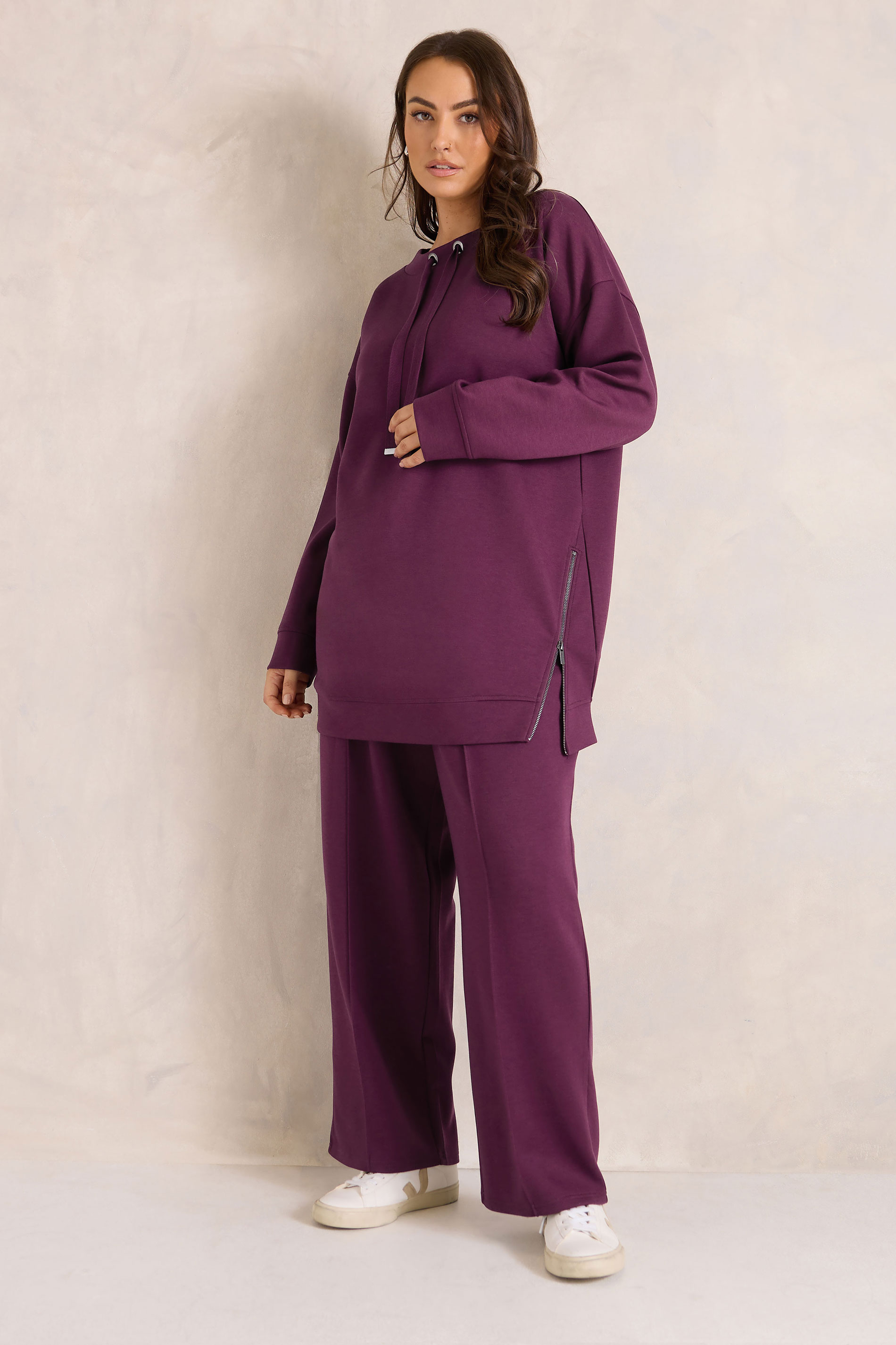 EVANS Plus Size Set Berry Red Luxe Sweatshirt & Joggers | Evans 1