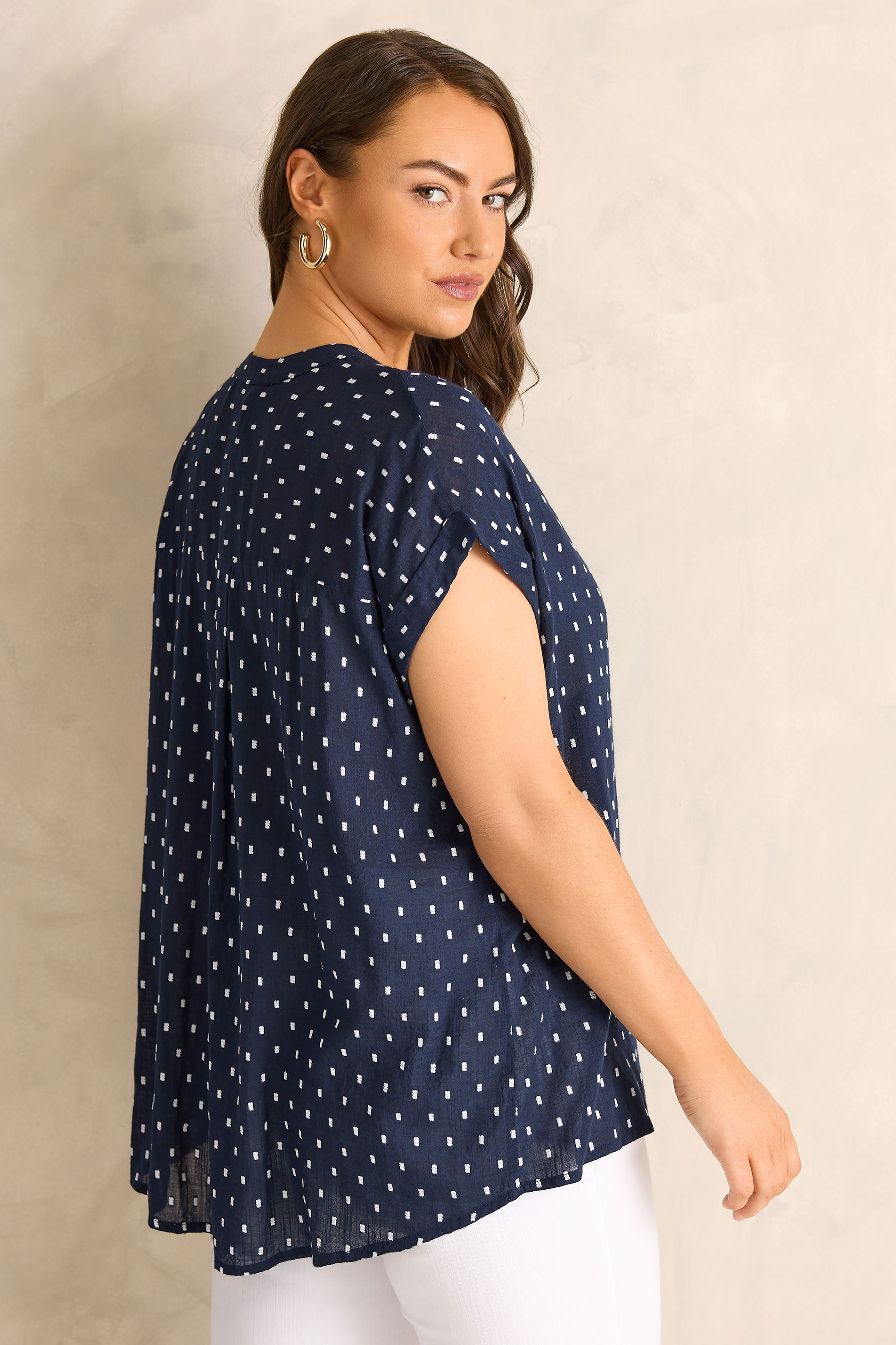 EVANS Plus Size Navy Blue Dobby Short Sleeve Shirt | Evans 2