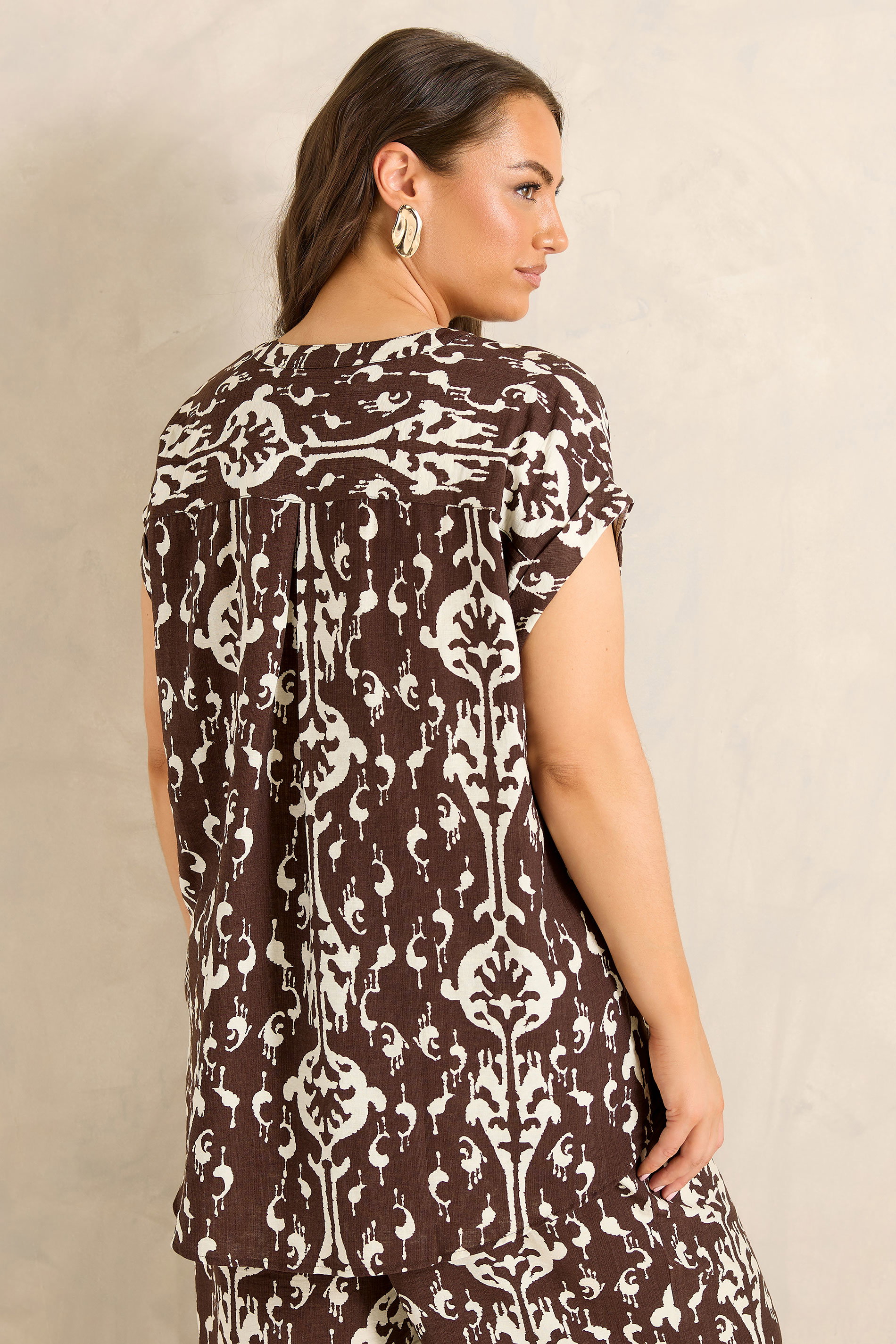 EVANS Plus Size Chocolate Brown Abstract Shirt | Evans 2