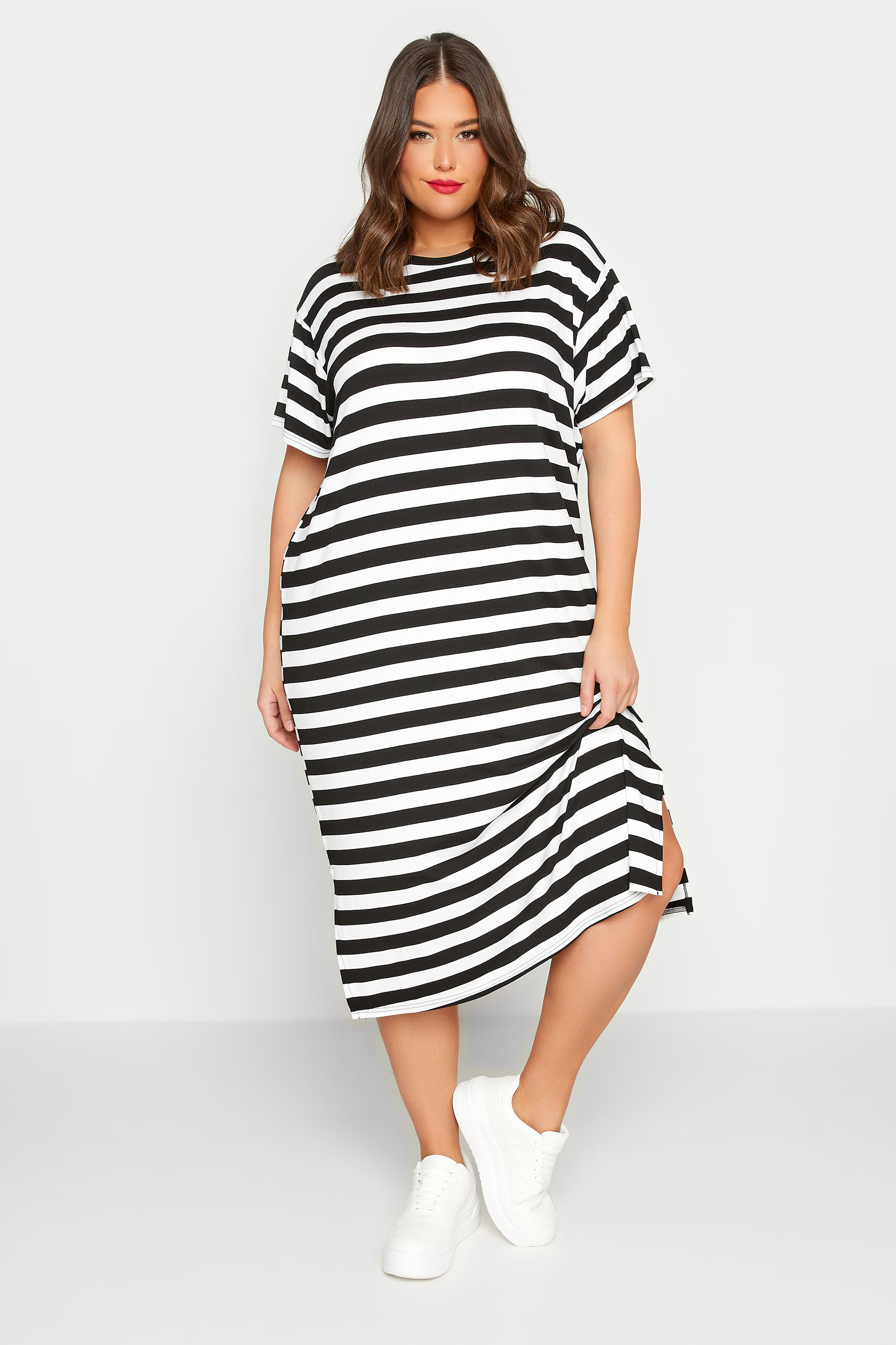 LIMITED COLLECTION Plus Size Black Stripe Throw On Maxi Dress | Yours Clothing 2