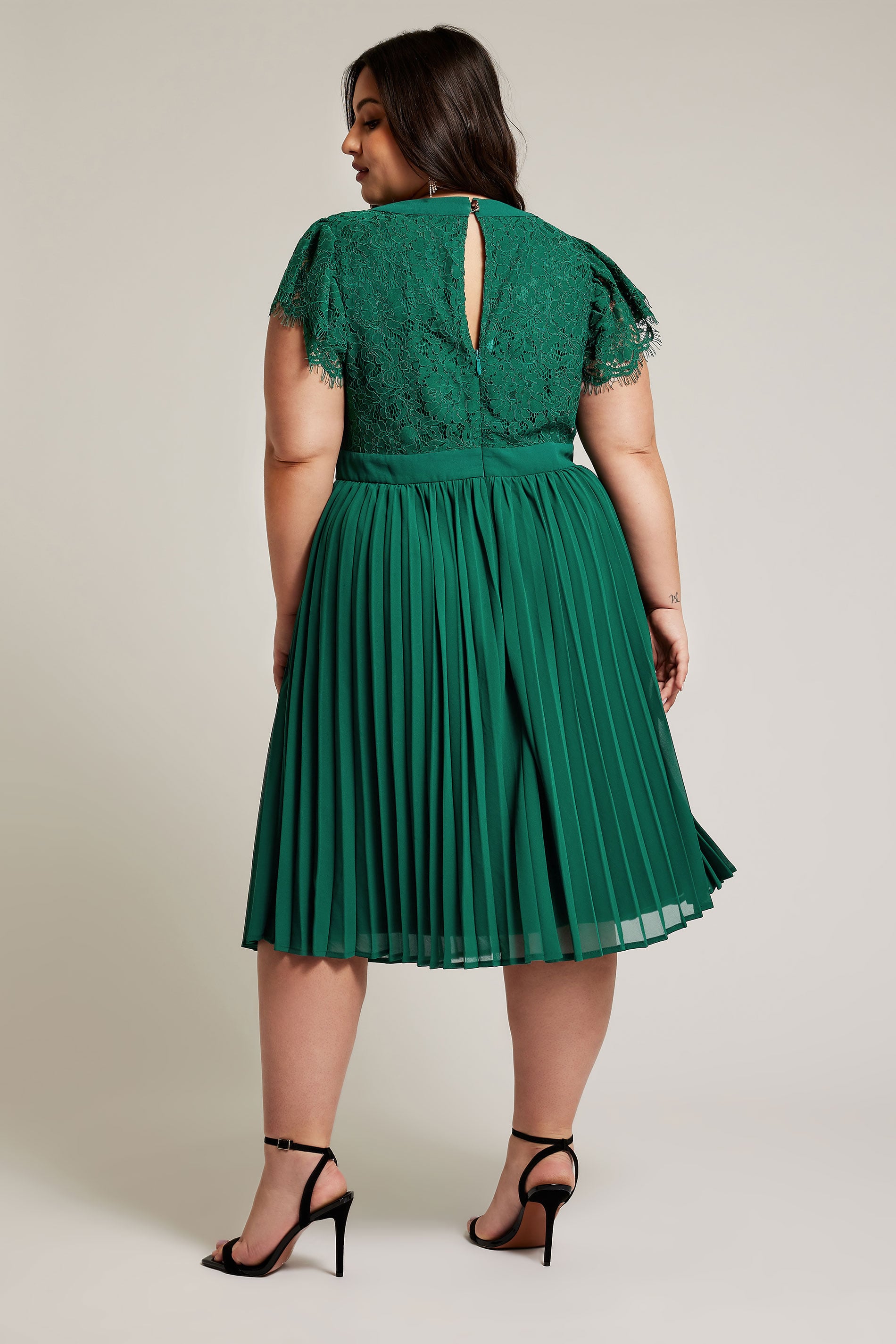 YOURS LONDON Plus Size Emerald Green Lace Wrap Midi Dress 4