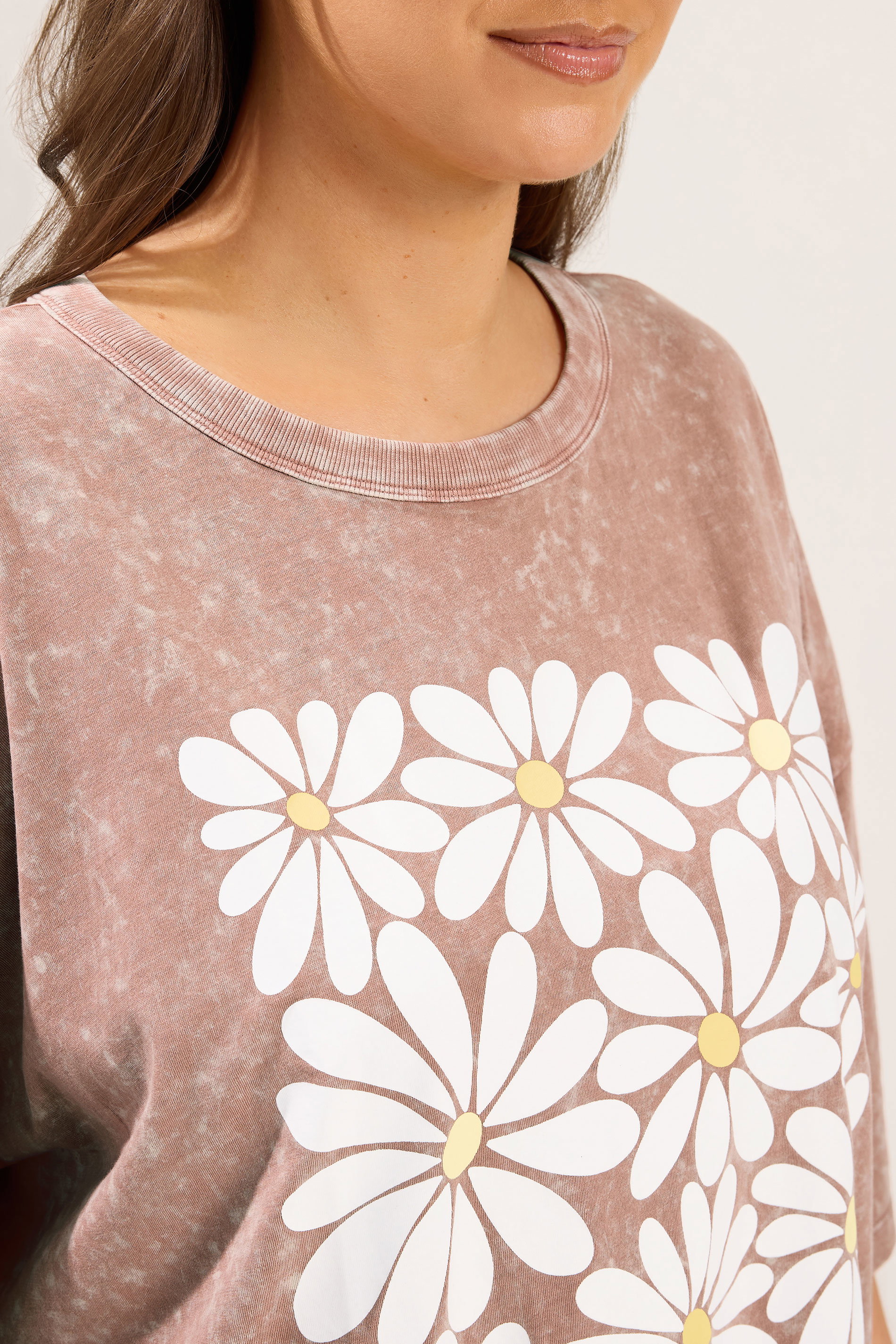 YOURS Plus Size Pink Acid Wash Boxy Daisy Print T-Shirt | Yours Clothing 4