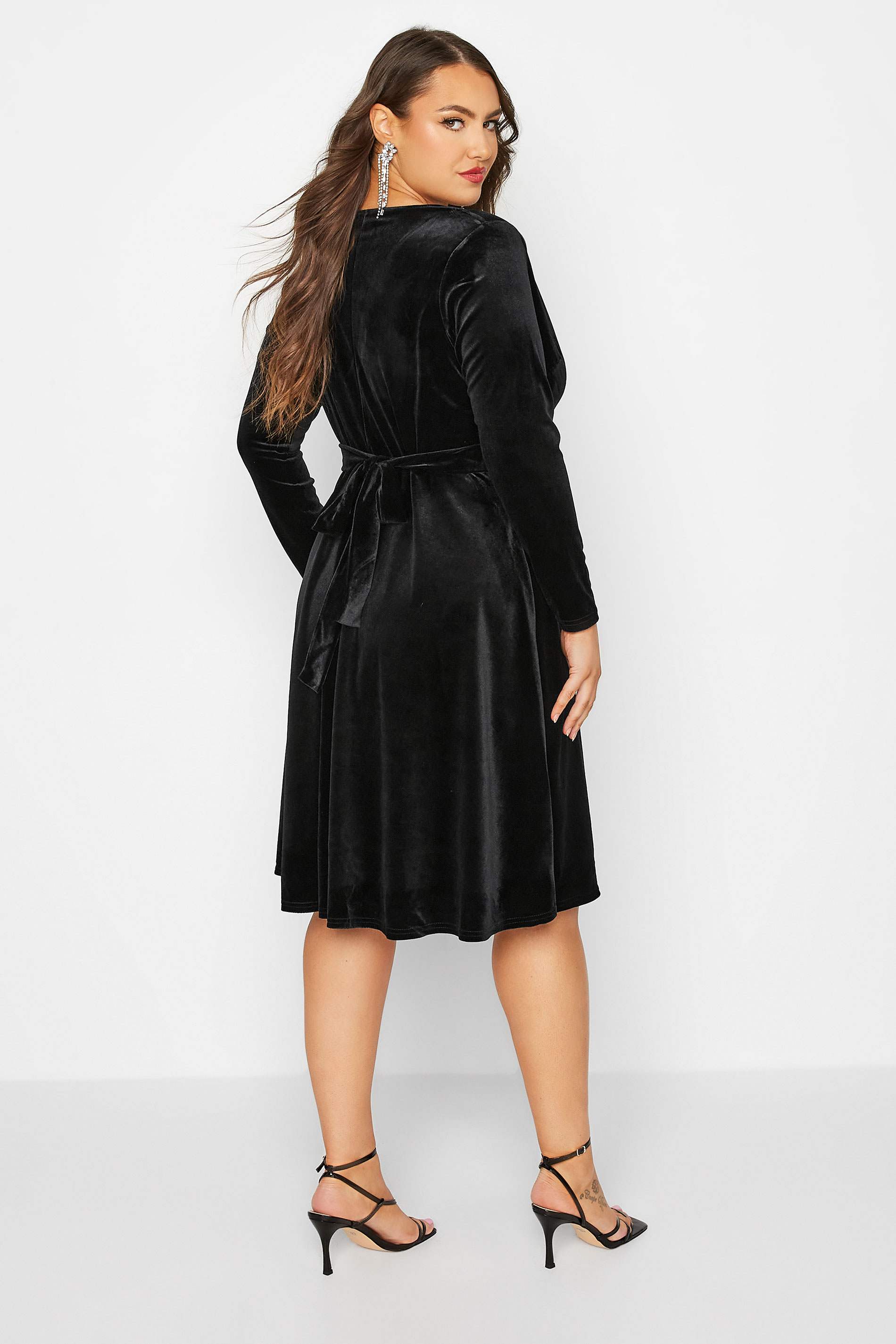 YOURS LONDON Curve Black Diamante Buckle Velvet Wrap Dress | Yours Clothing 3