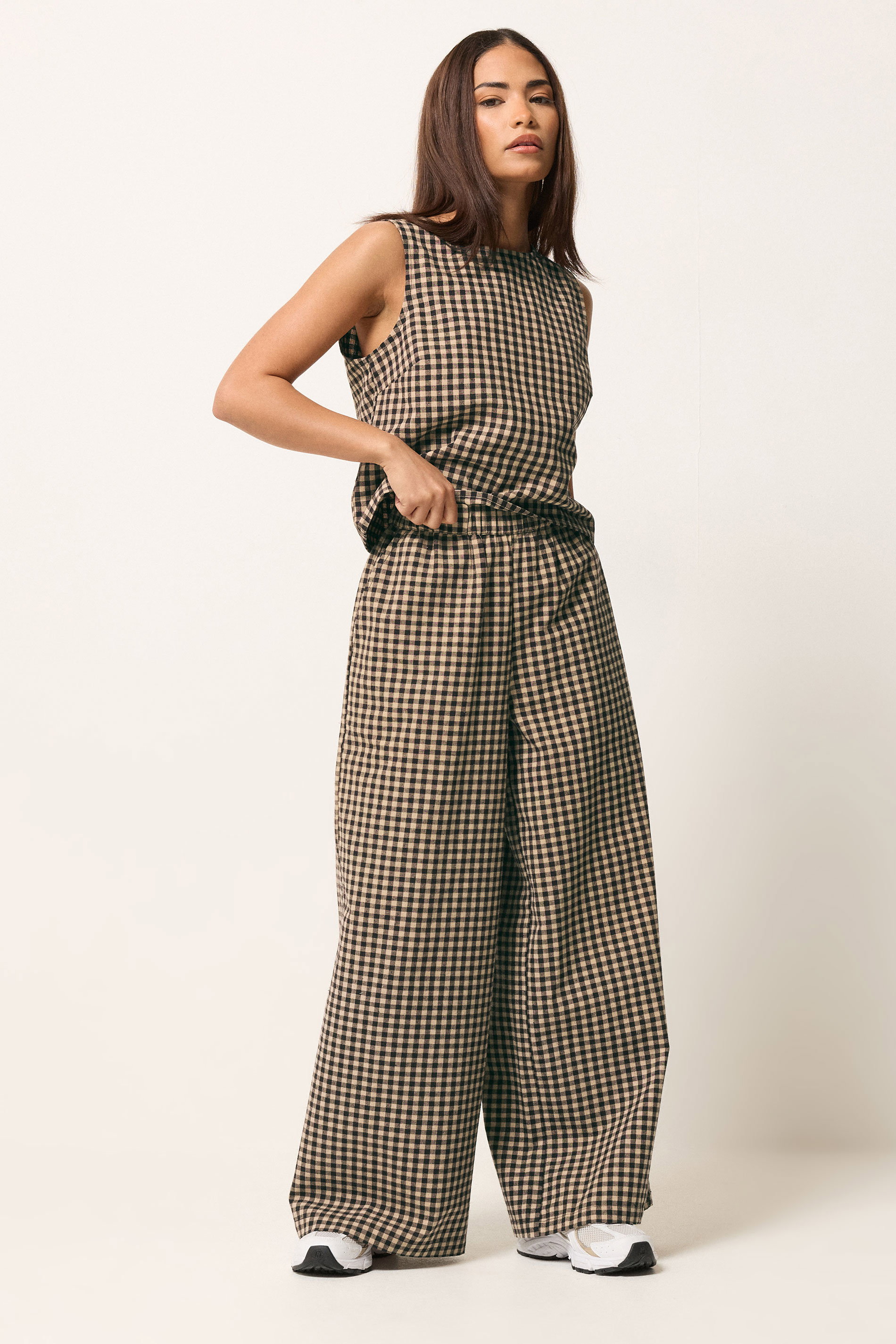 PixieGirl Petite Women's Brown Gingham Wide Leg Trousers | PixieGirl 3