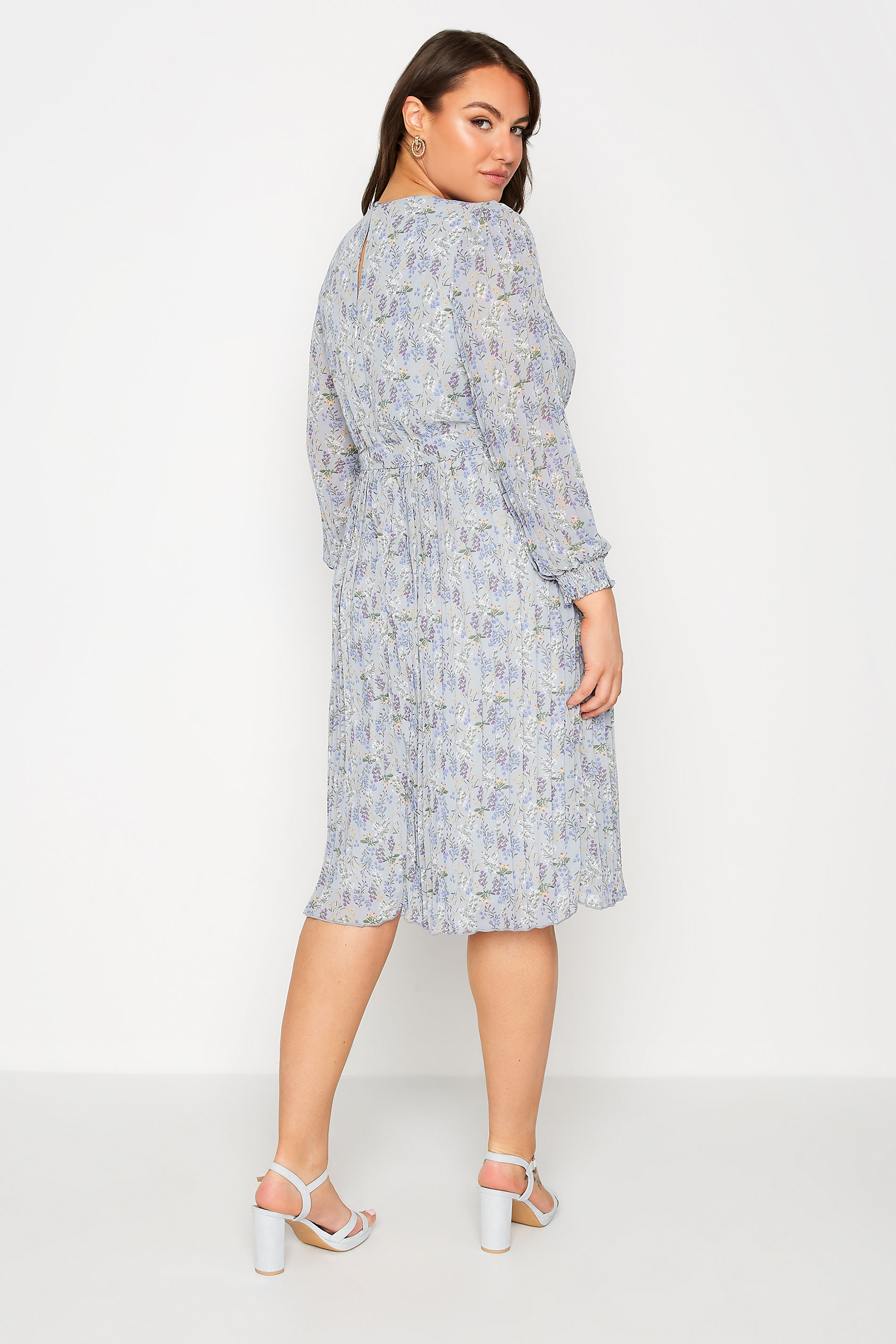 YOURS LONDON Plus Size Blue Floral Pleat Midi Dress | Yours Clothing 3