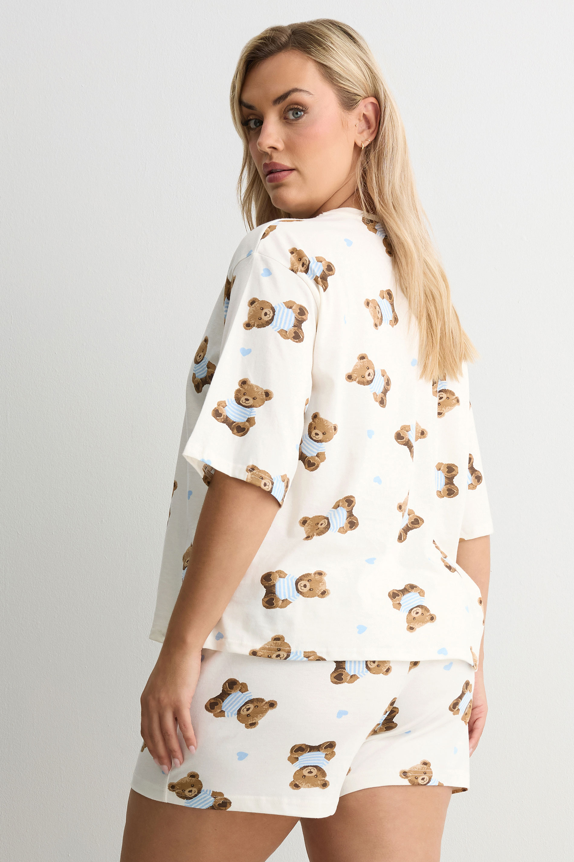YOURS Plus Size Ivory White Teddy Short Pyjama Set | Yours Clothing 2