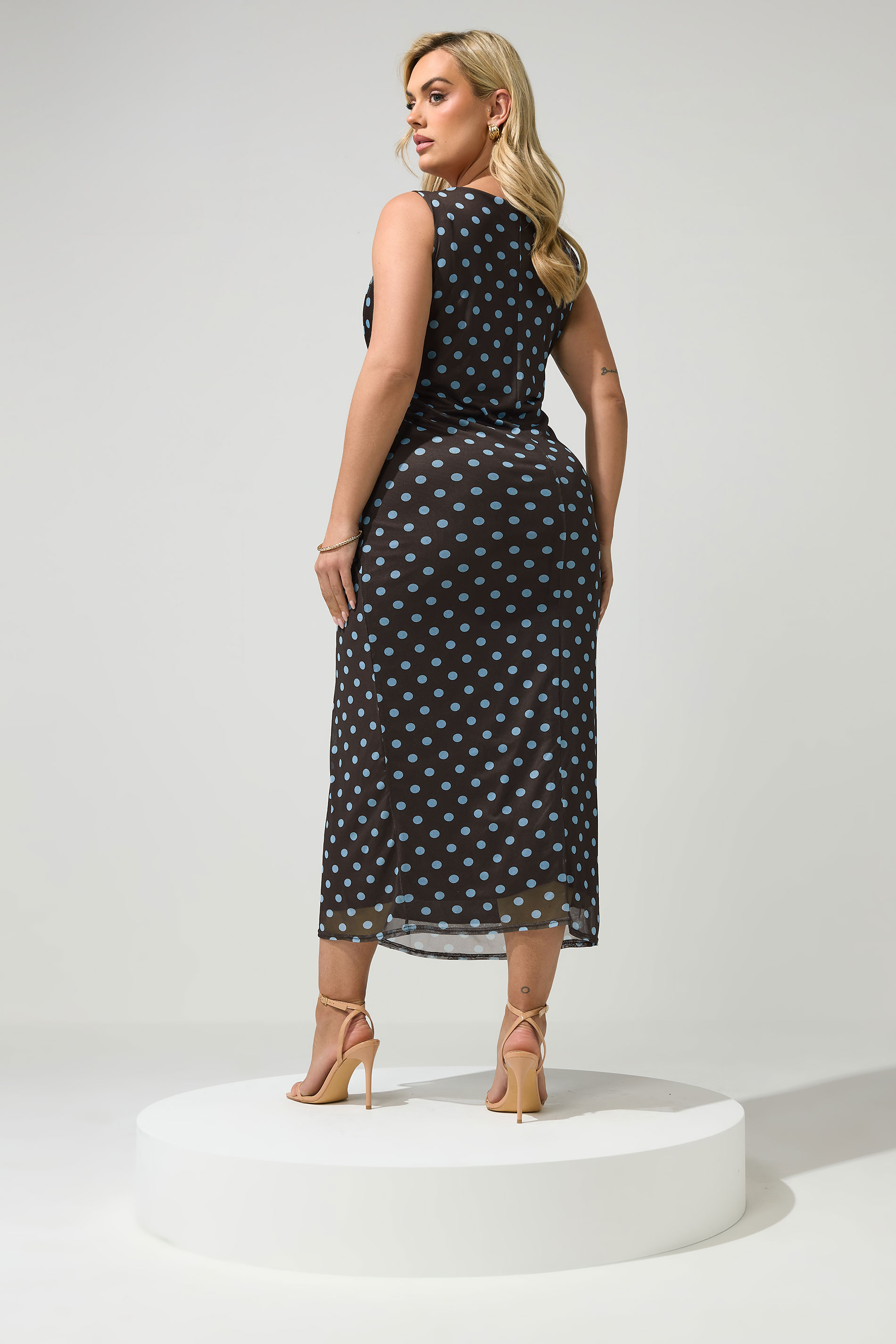YOURS LONDON Plus Size Chocolate Brown Polka Dot Dress | Yours Clothing 2