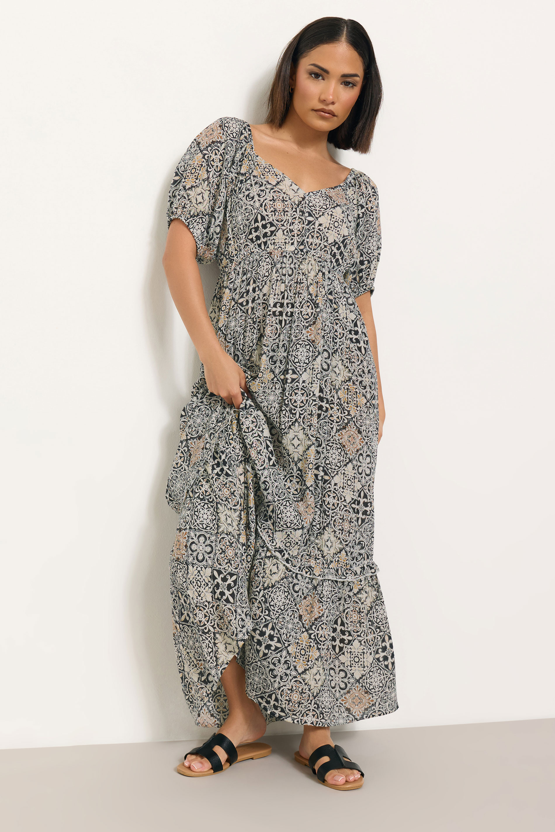 PixieGirl Petite Women's Black Tile Print Puff Sleeve Maxi Dress | PixieGirl 3