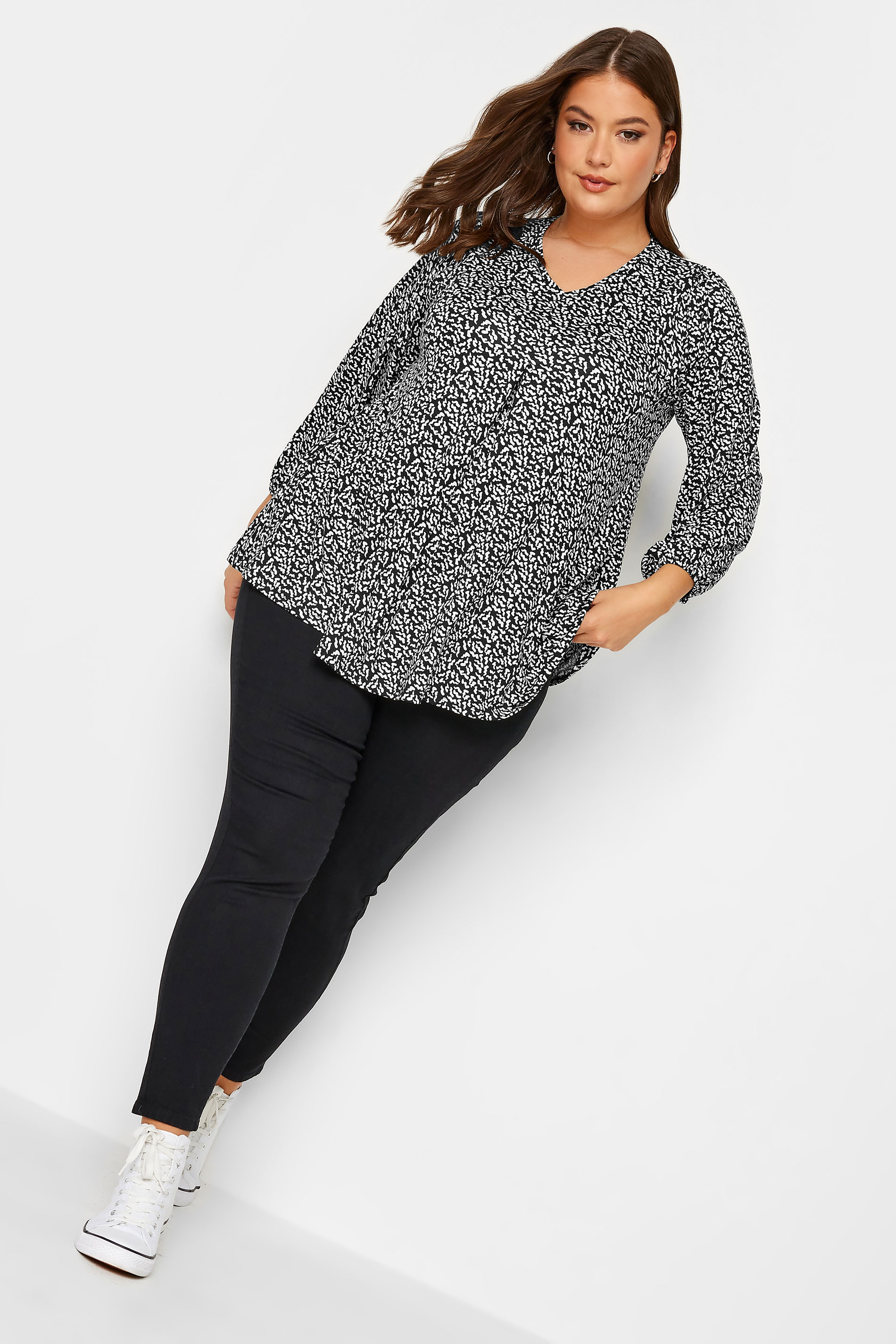 YOURS Plus Size Black Animal Markings Print Balloon Sleeve Top | Yours Clothing 3