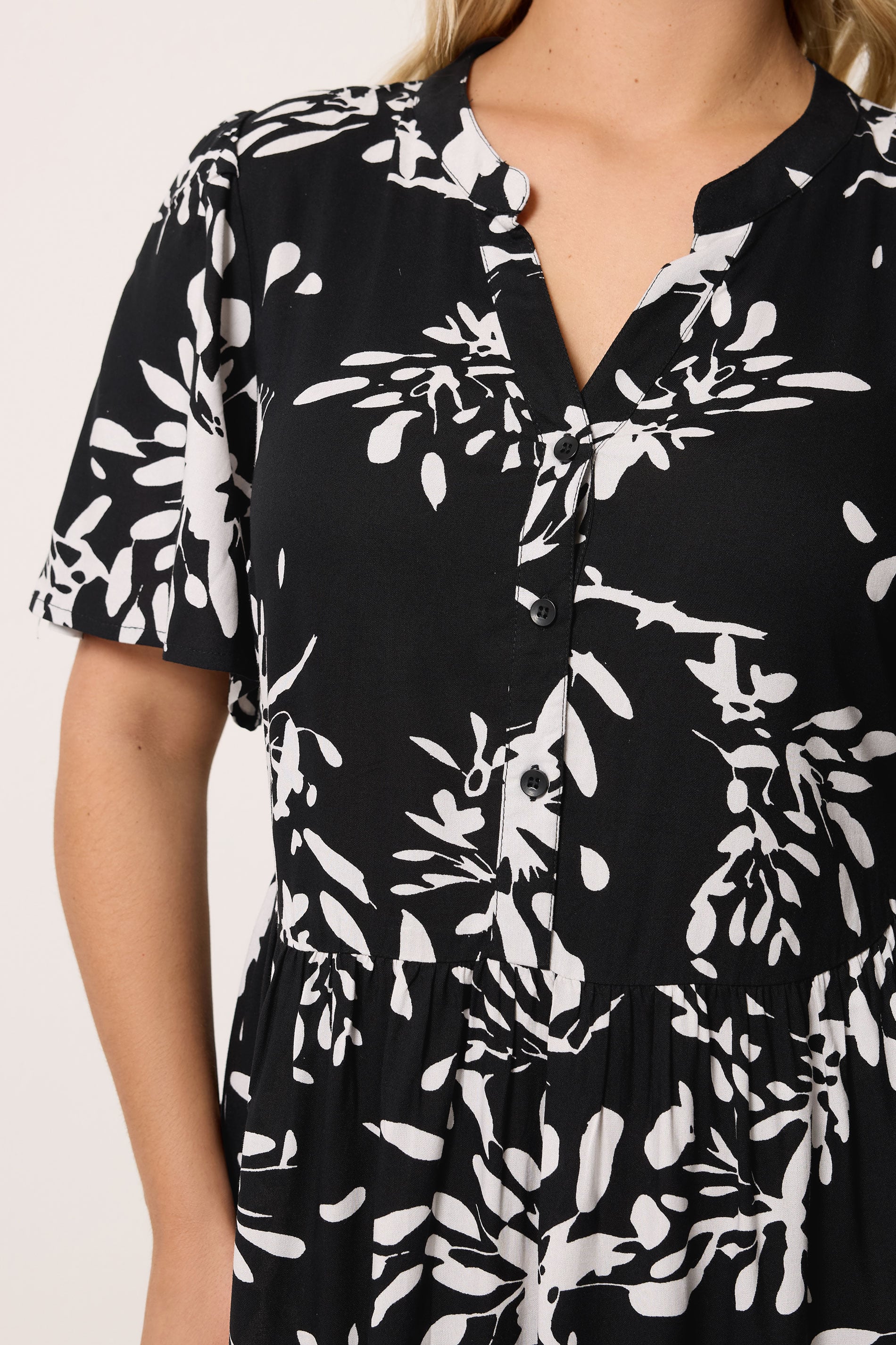 YOURS Plus Size Black Abstract Placket Dress | Yours Clothing 4