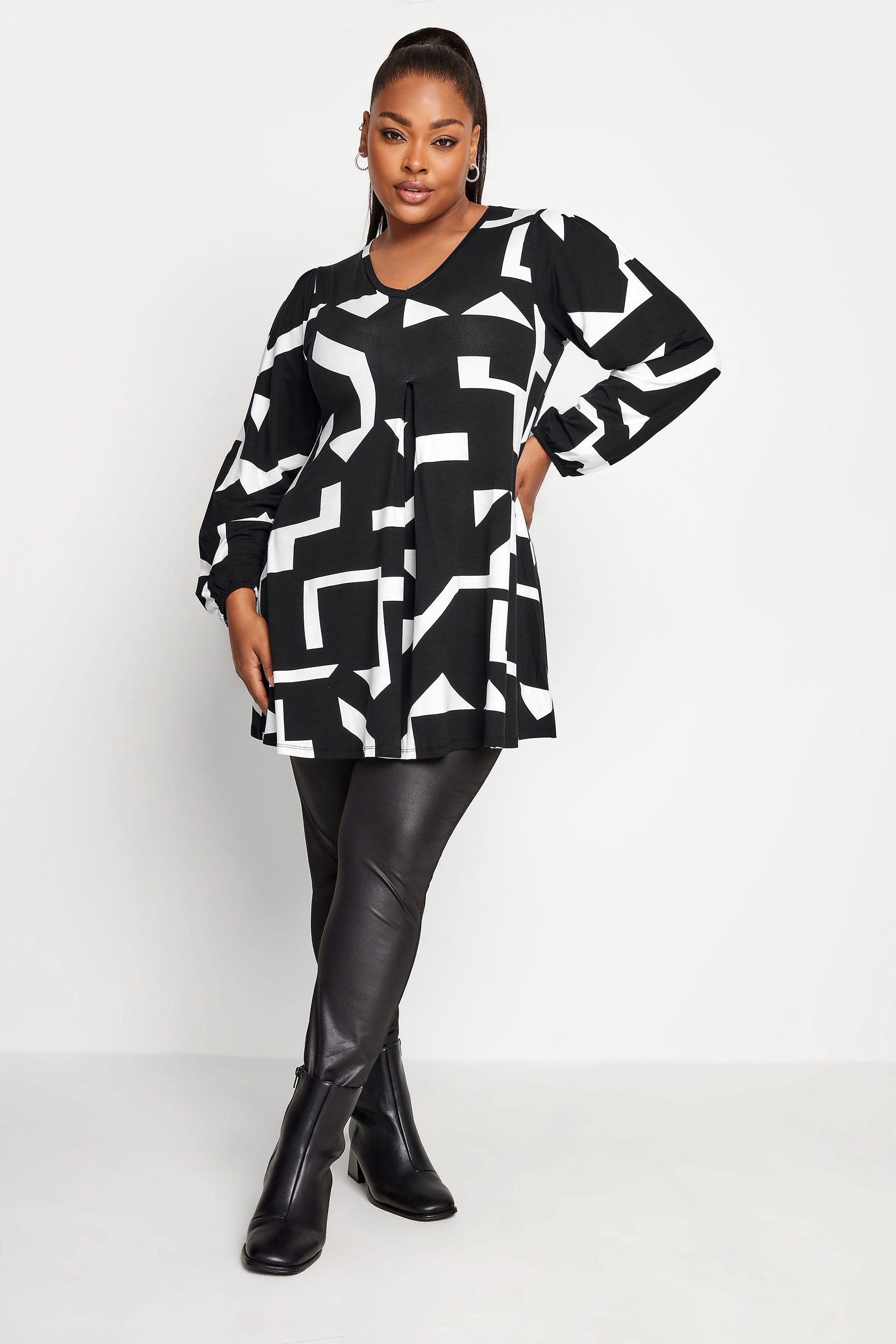 YOURS Plus Size Black Abstract Print Pleat Front Top | Yours Clothing 2