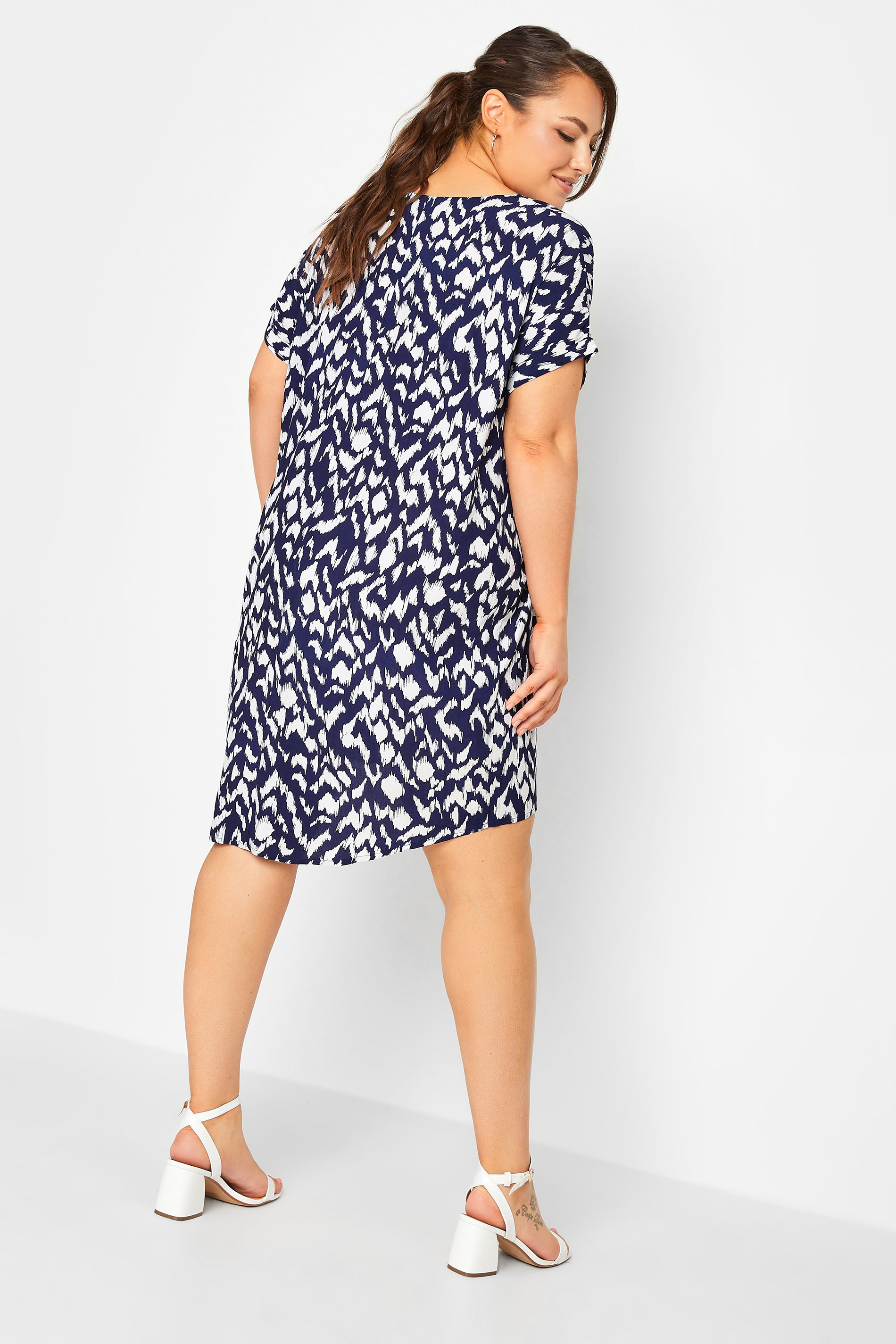 YOURS Plus Size Navy Blue Aztec Print Shift Dress | Yours Clothing 3